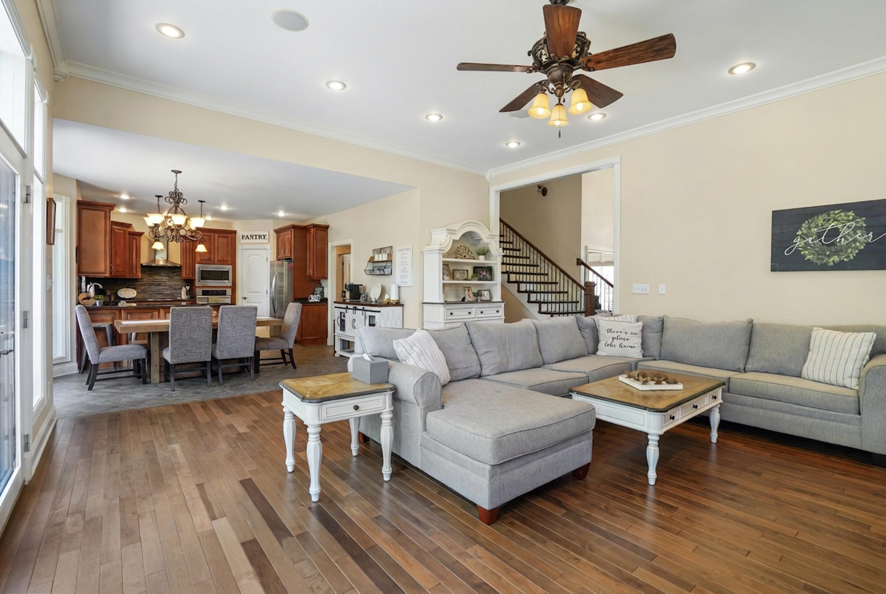 250 Summer Breeze Drive Property Photo 14