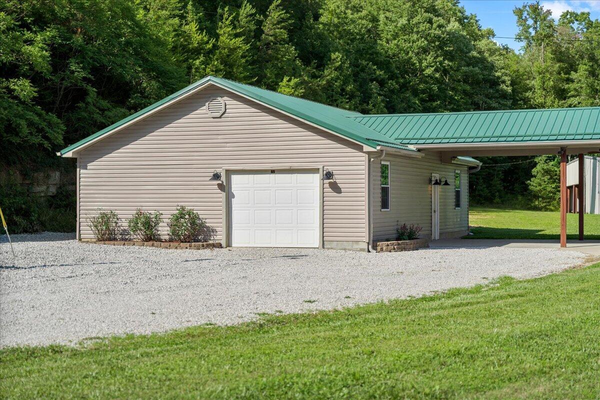 3449 Barkers Branch Road Property Photo 37