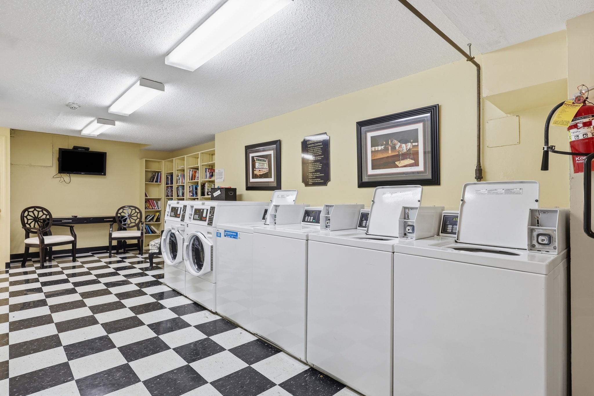 101 S Hanover Avenue 8d Property Photo 49