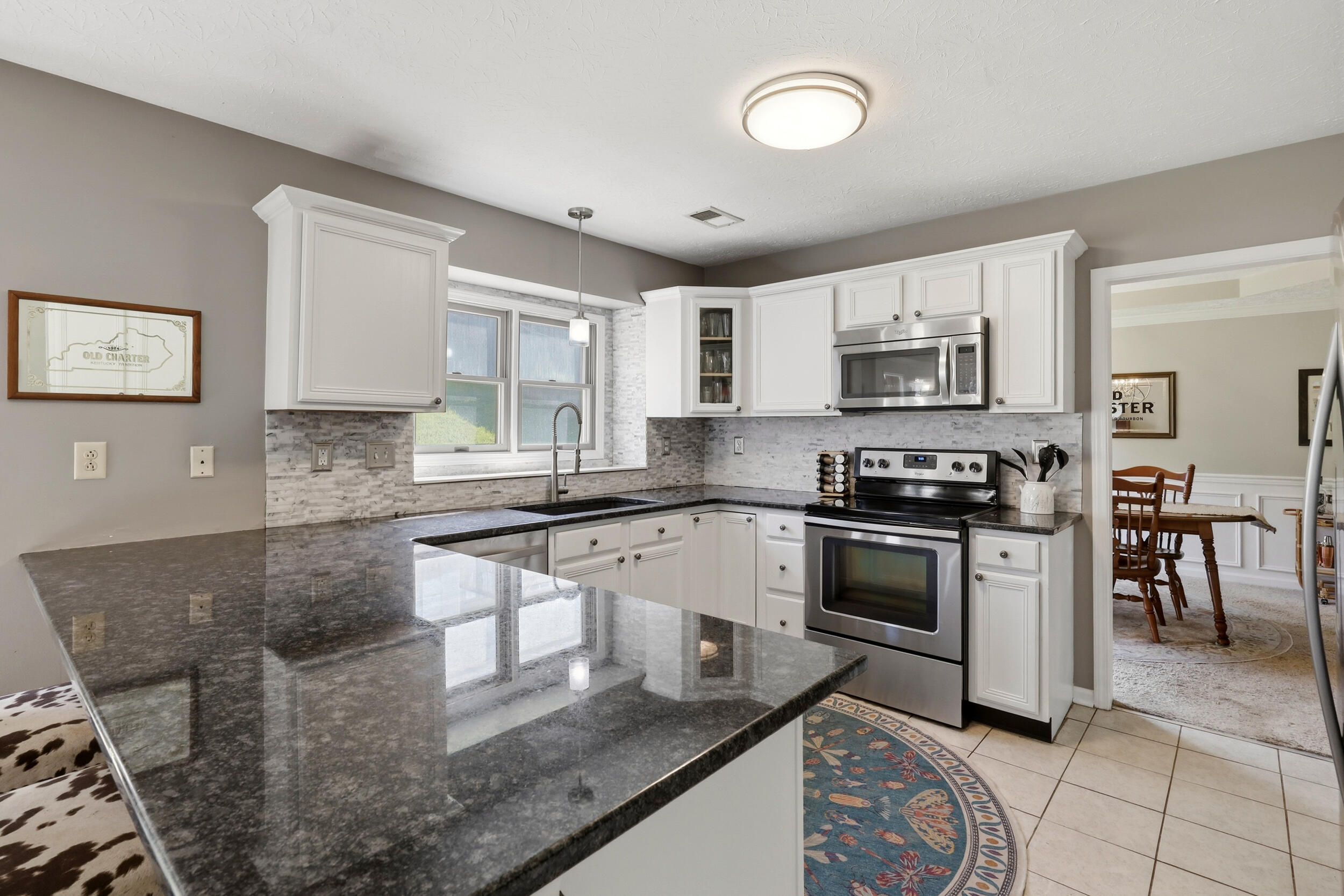473 Amberley Drive Property Photo 15