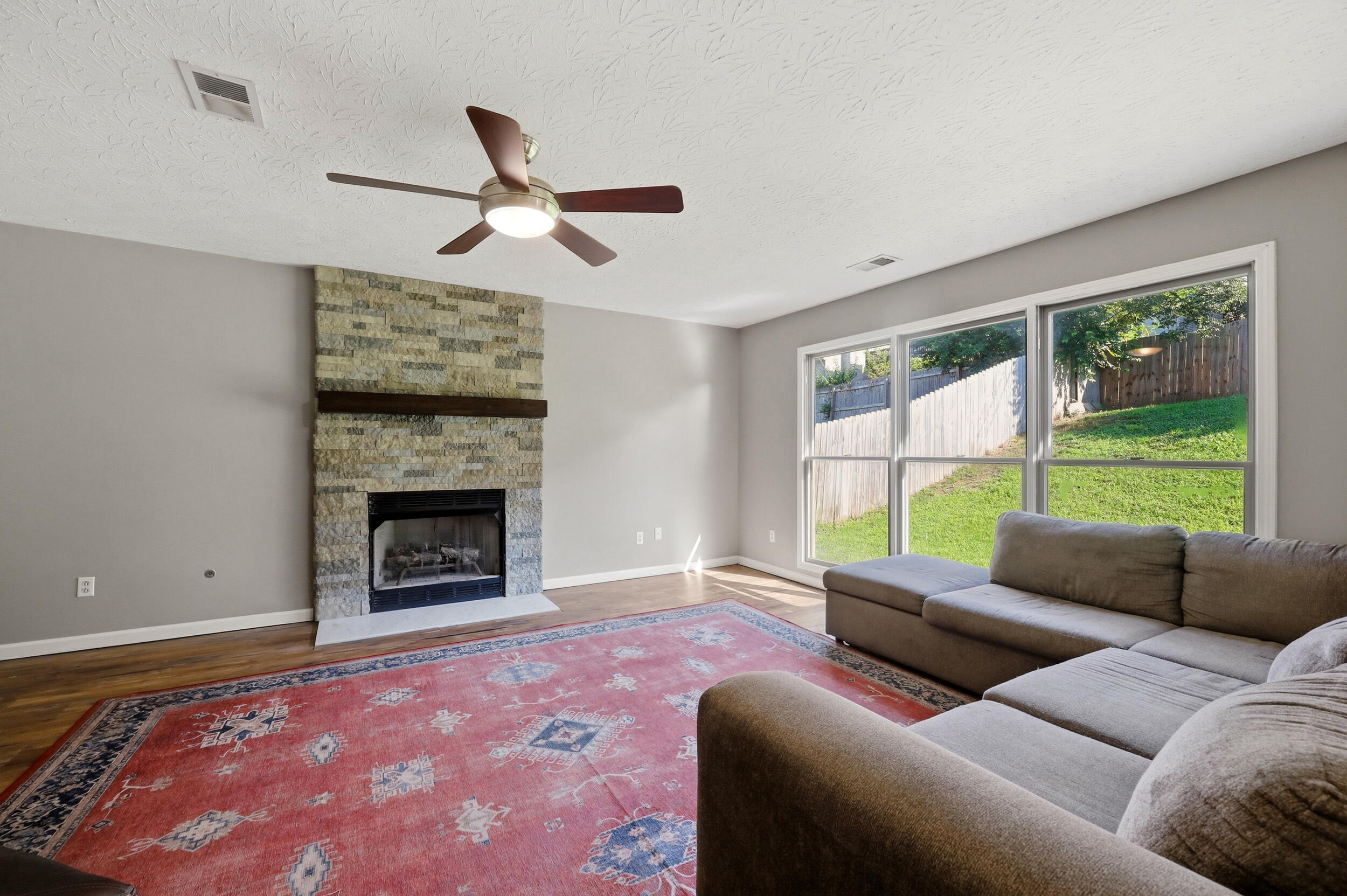 473 Amberley Drive Property Photo 19