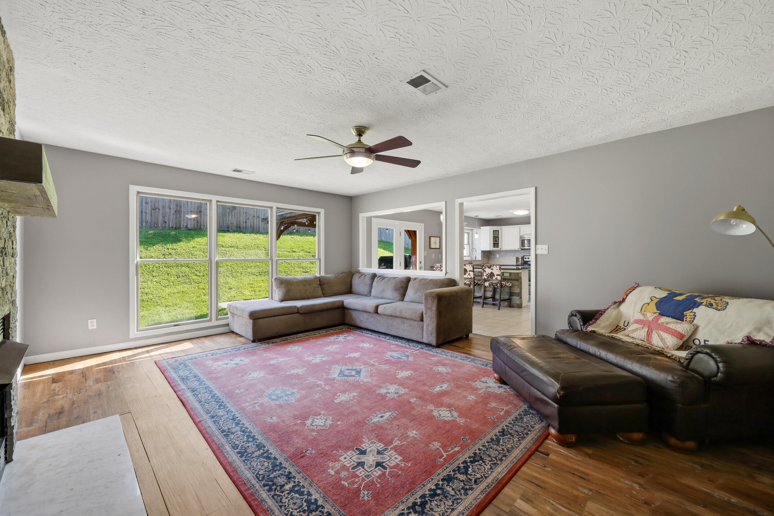 473 Amberley Drive Property Photo 21