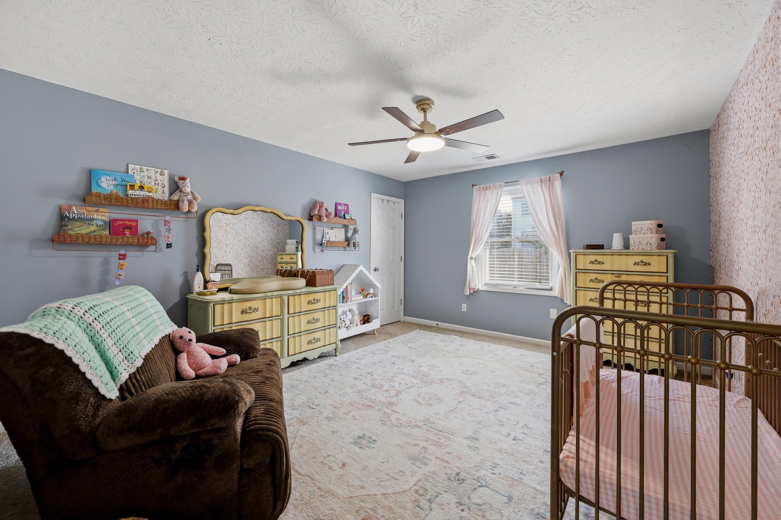 473 Amberley Drive Property Photo 32