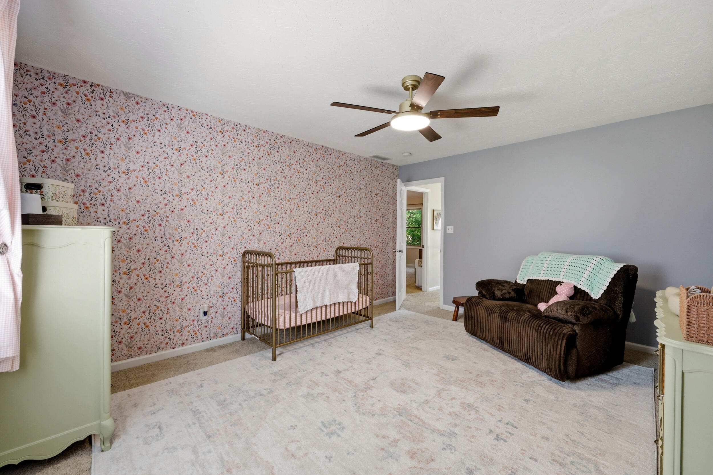 473 Amberley Drive Property Photo 33