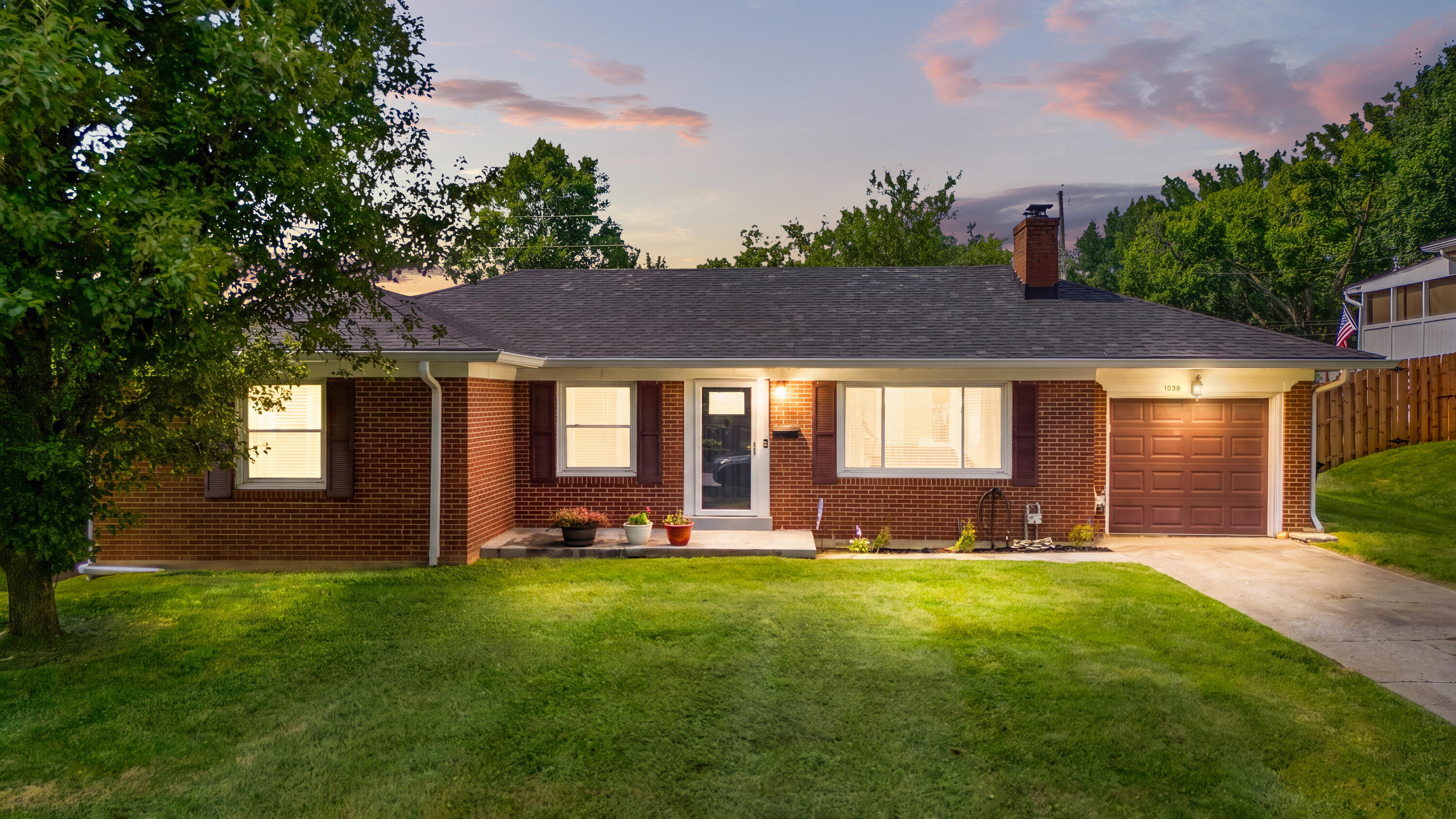 1038 Sioux Trail Property Photo 1