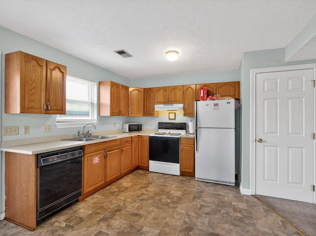 502 Tecumseh Trail A Property Photo 4