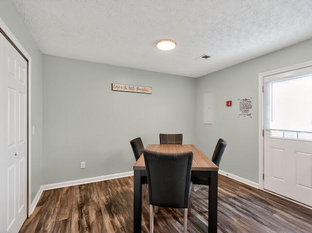 502 Tecumseh Trail A Property Photo 17