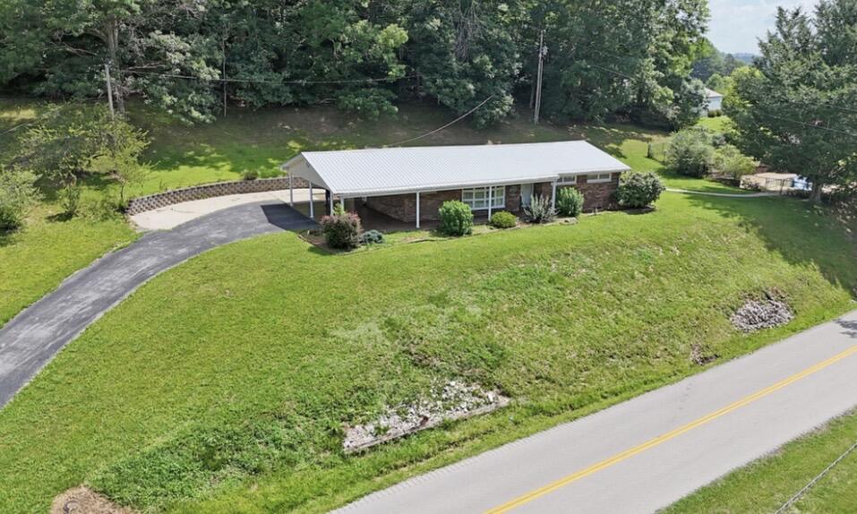 3590 Ky-638 Property Photo 3