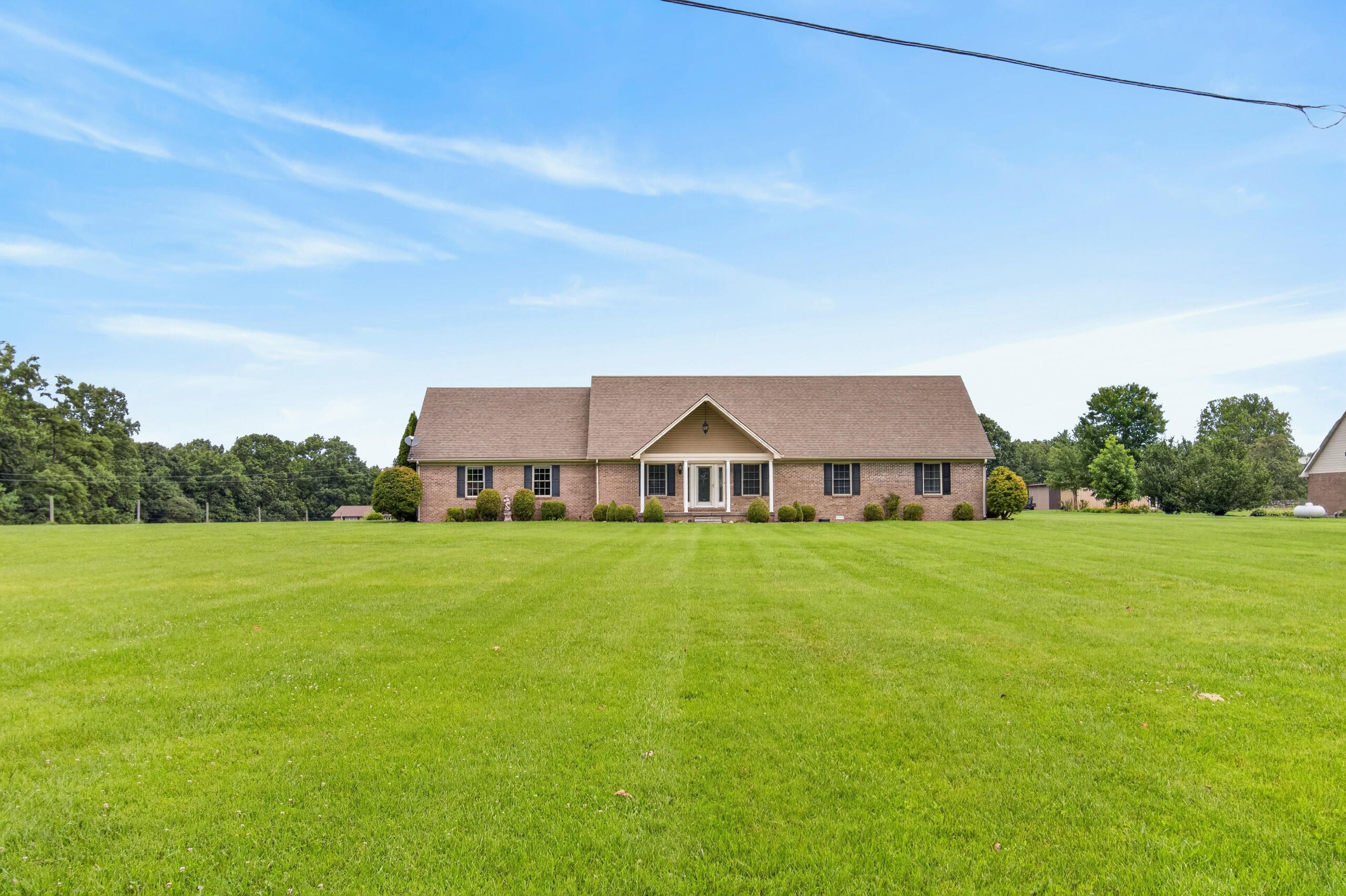 1408 Ky-80 Property Photo 3
