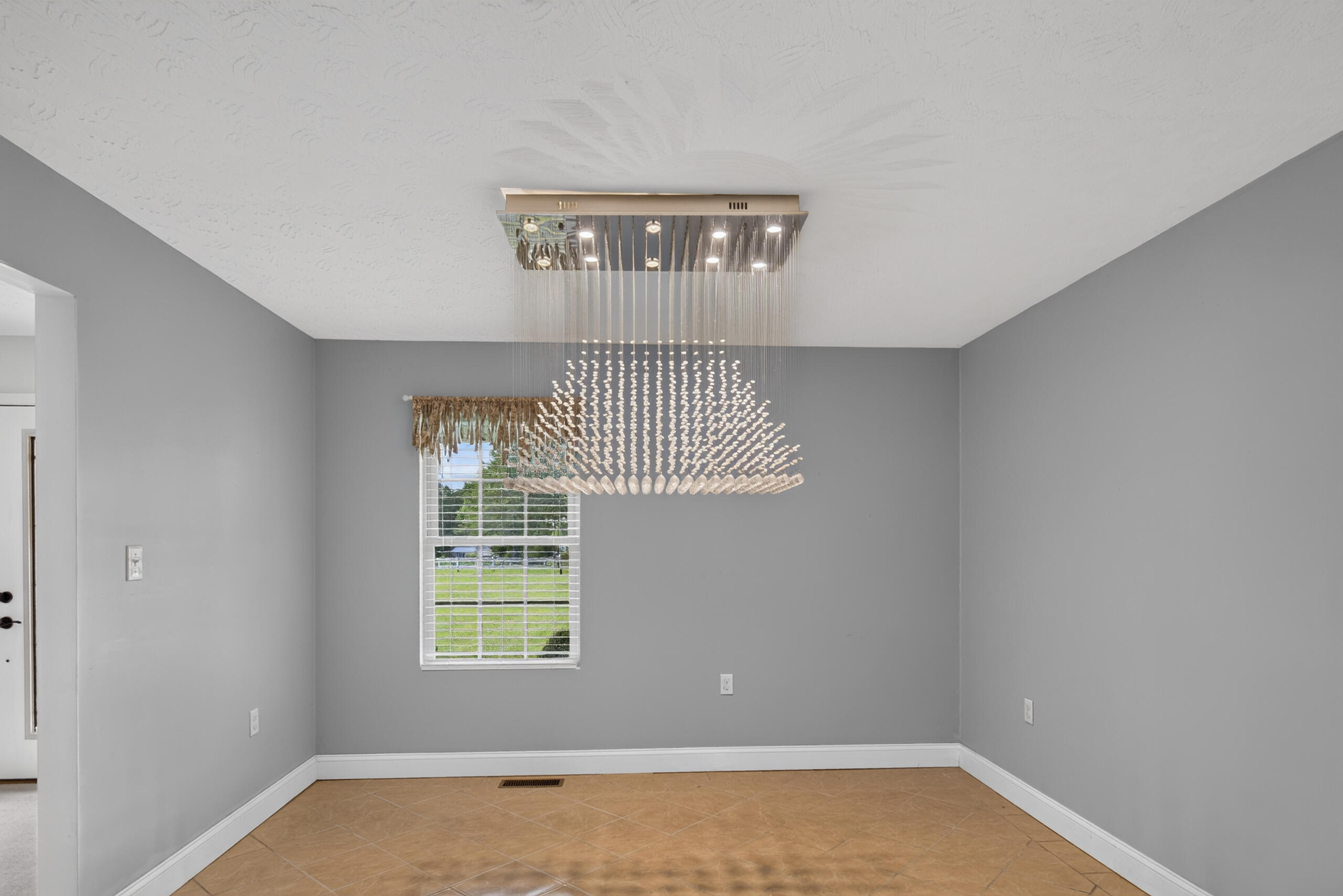 1408 Ky-80 Property Photo 13