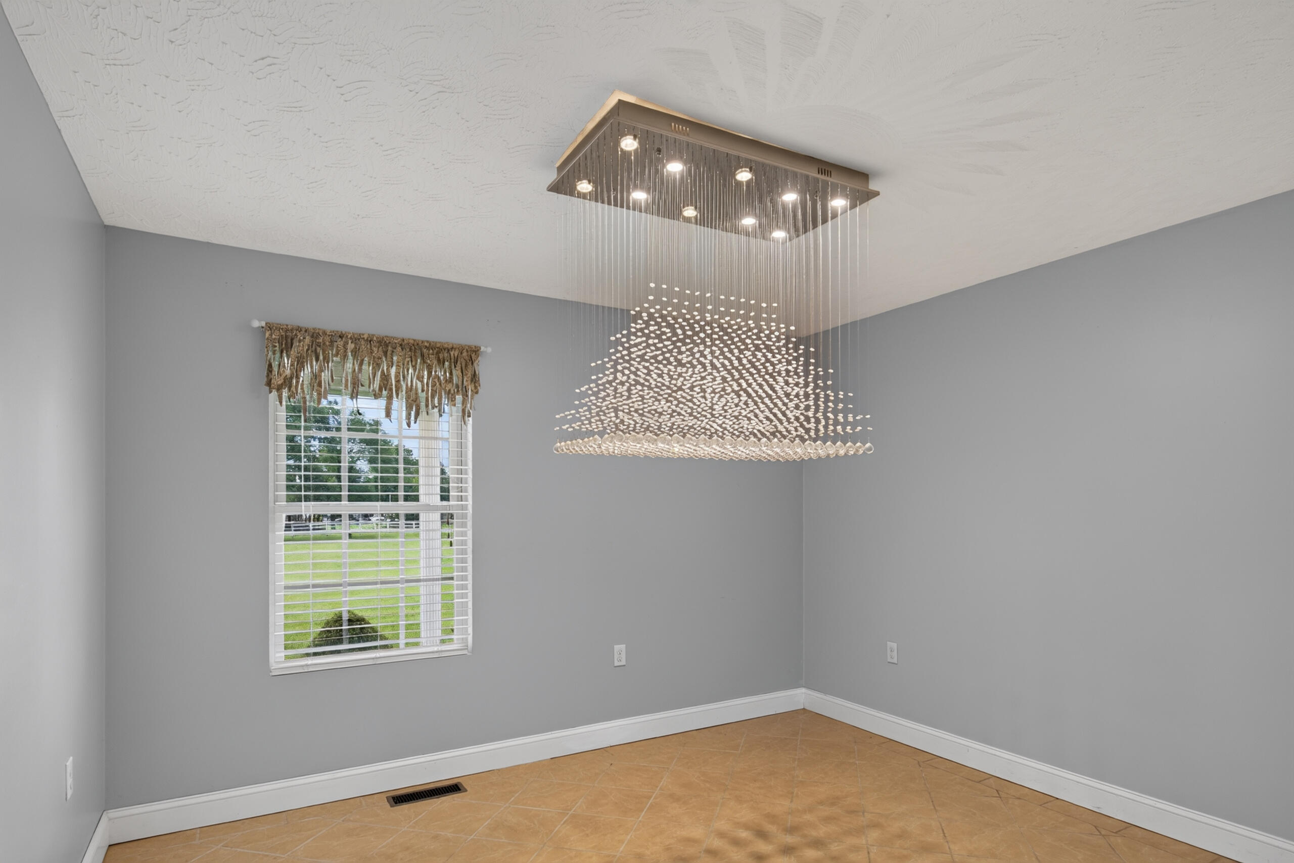 1408 Ky-80 Property Photo 14