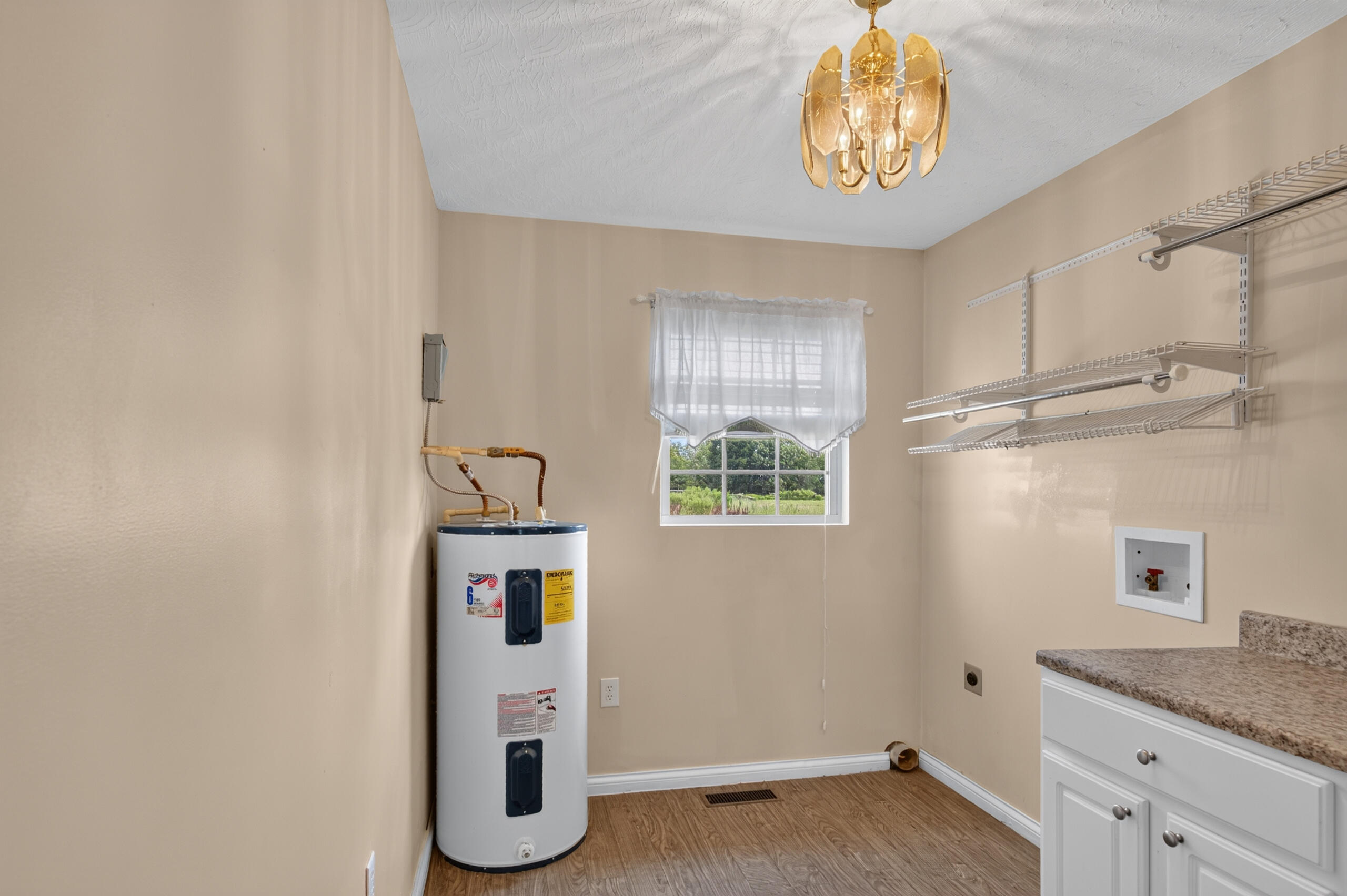 1408 Ky-80 Property Photo 33