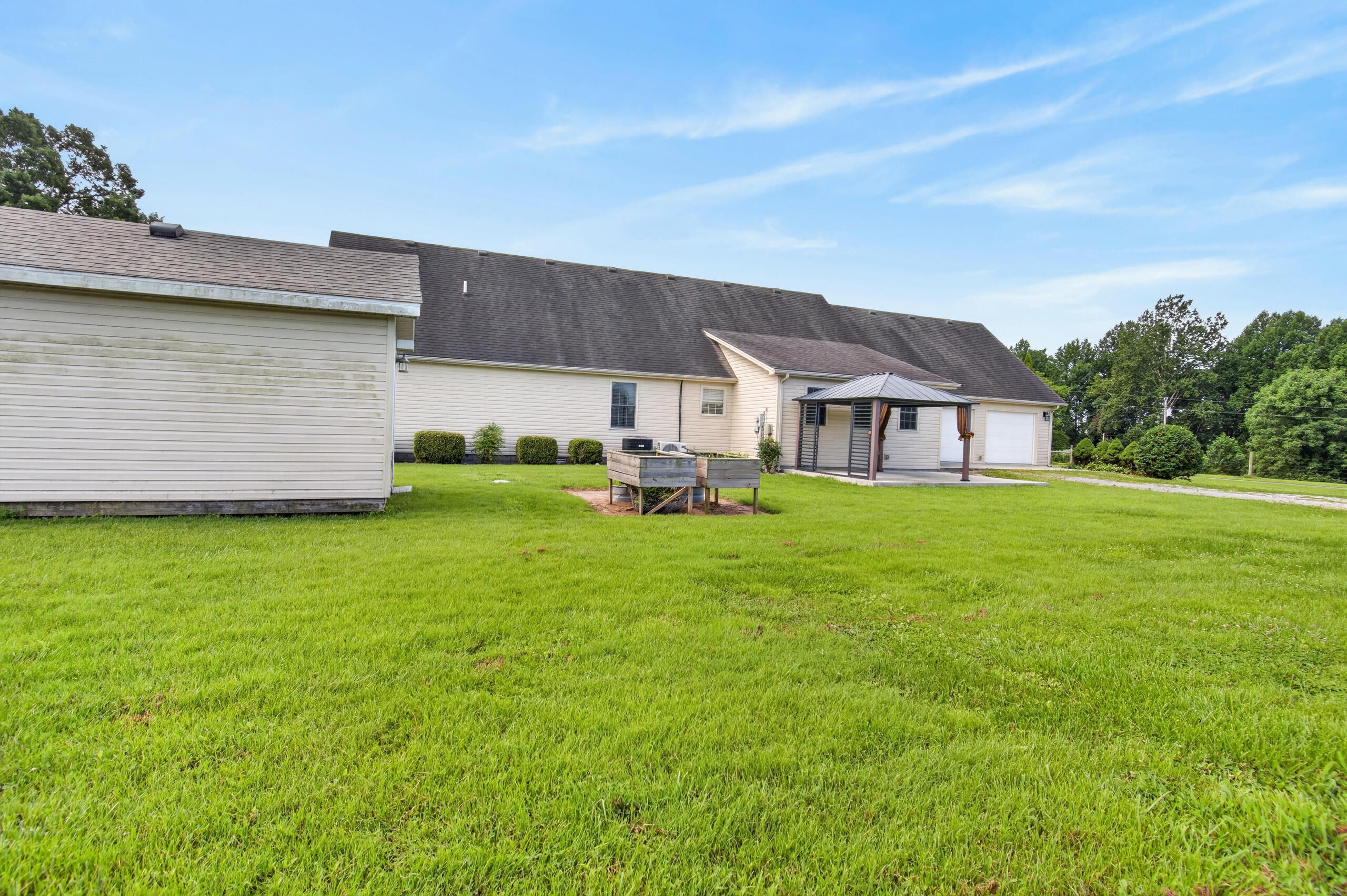 1408 Ky-80 Property Photo 52
