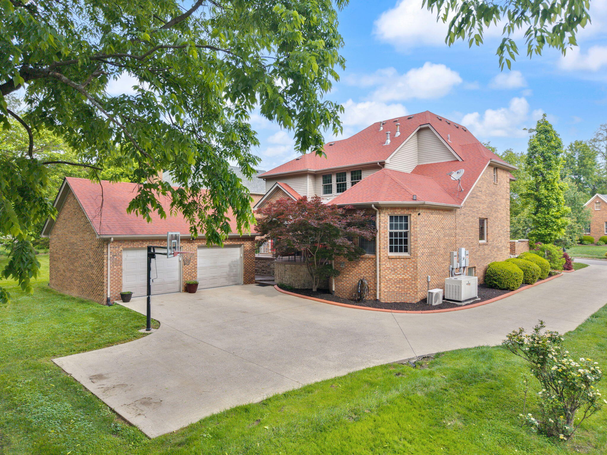 31 Maple Tree Place Property Photo 3
