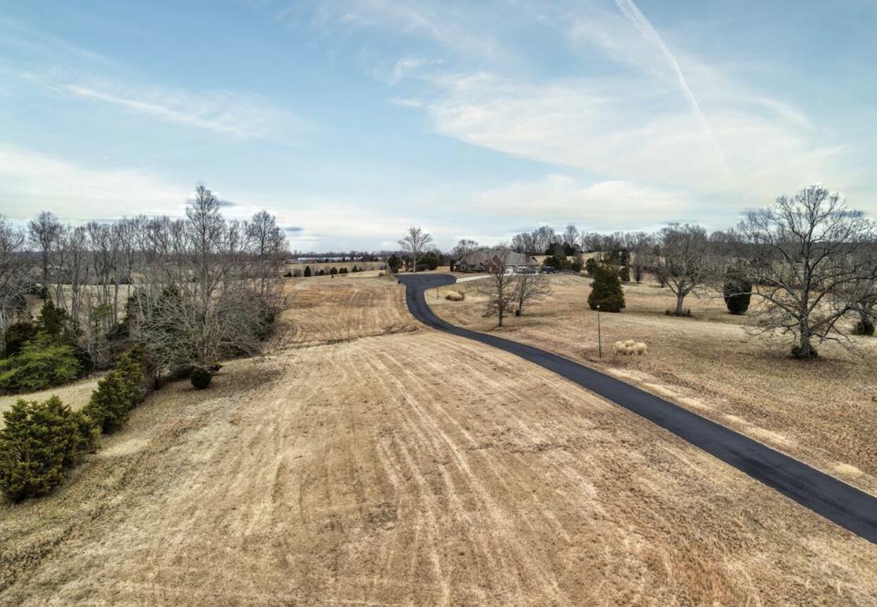 122 Fairway Acres Drive Property Photo 13