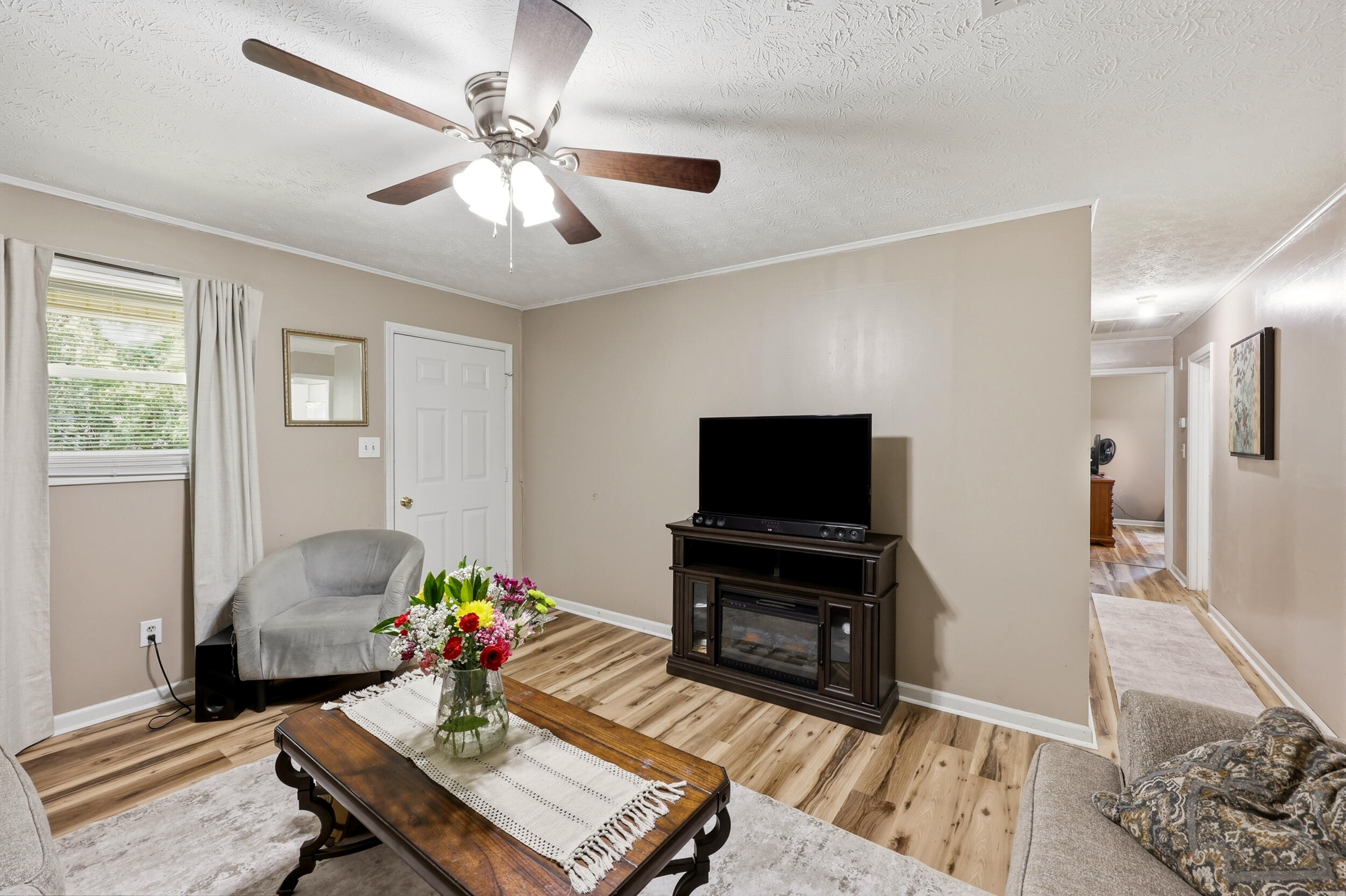 1919 Gilberts Creek Road Property Photo 6