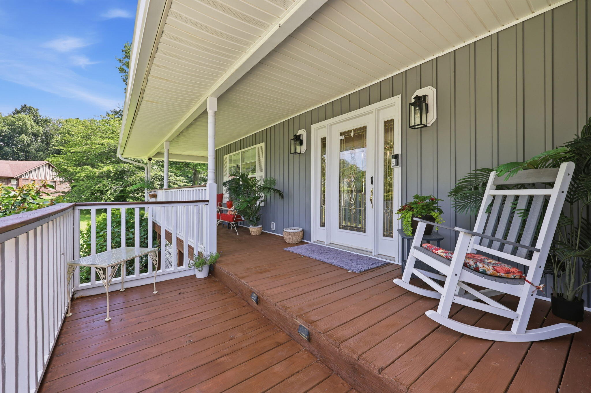 3826 Hickory Hill Drive Property Photo 6