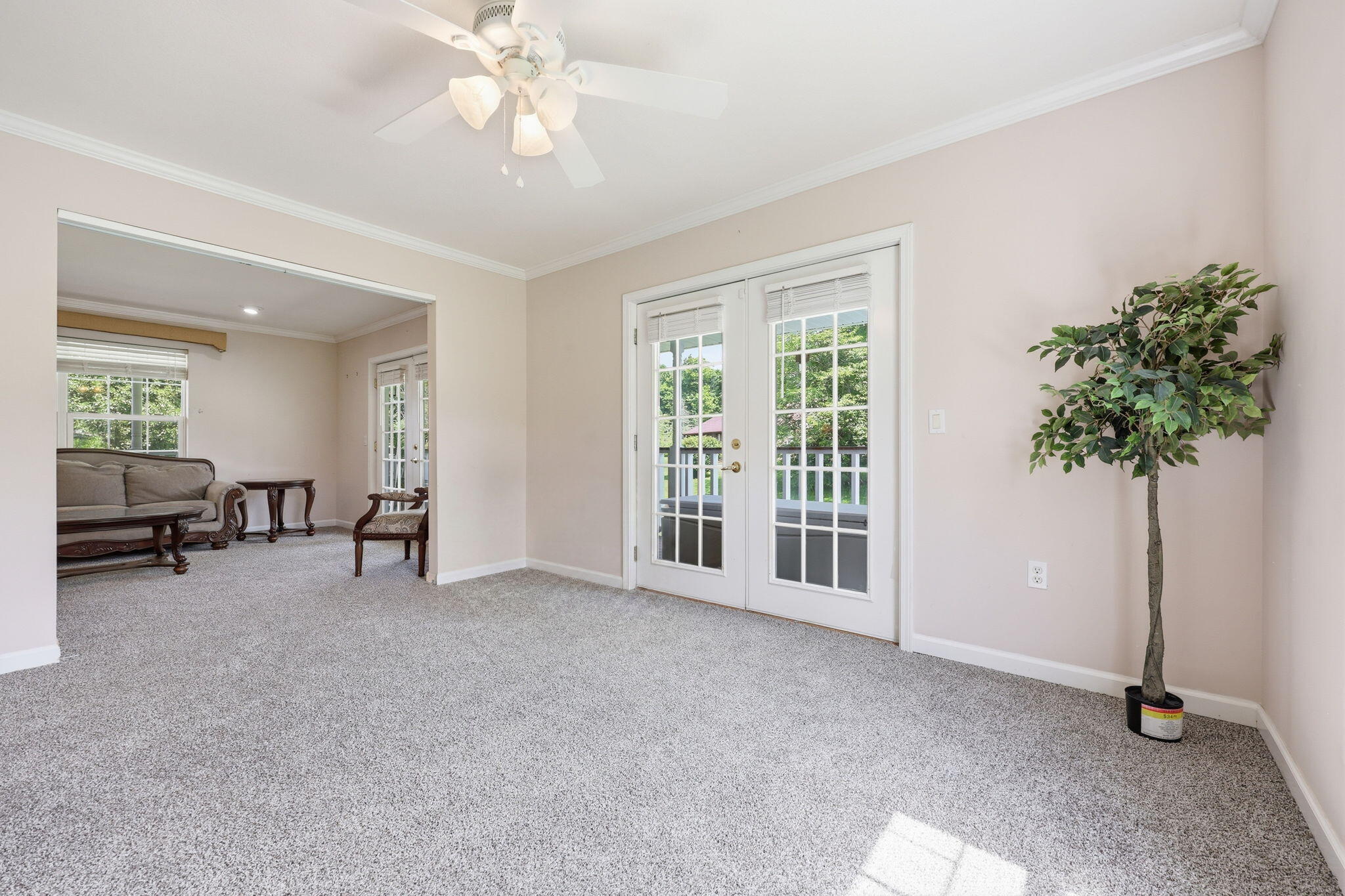 3826 Hickory Hill Drive Property Photo 14