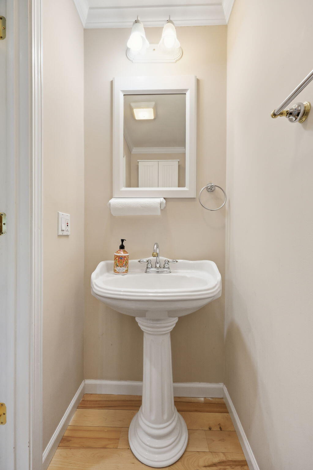 3826 Hickory Hill Drive Property Photo 33