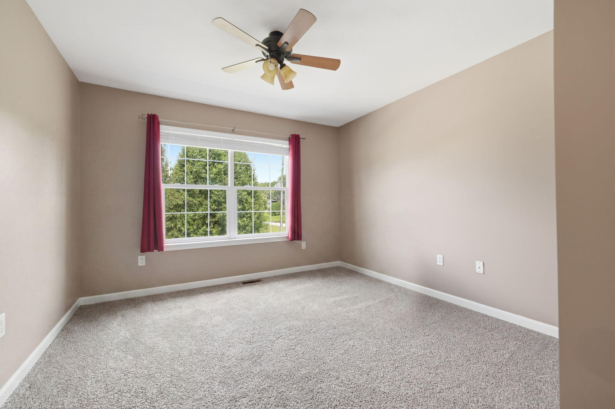 3826 Hickory Hill Drive Property Photo 40