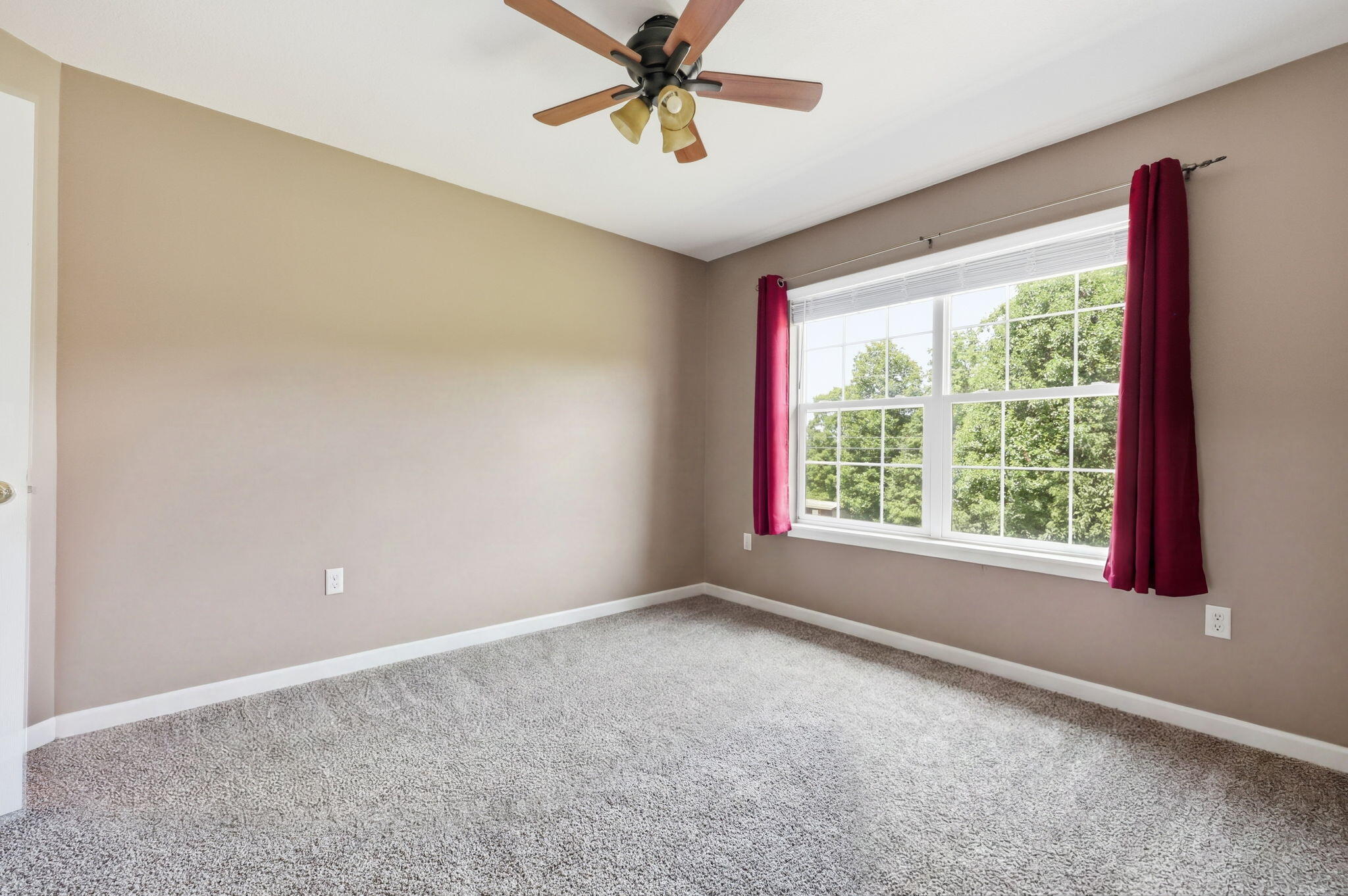 3826 Hickory Hill Drive Property Photo 43