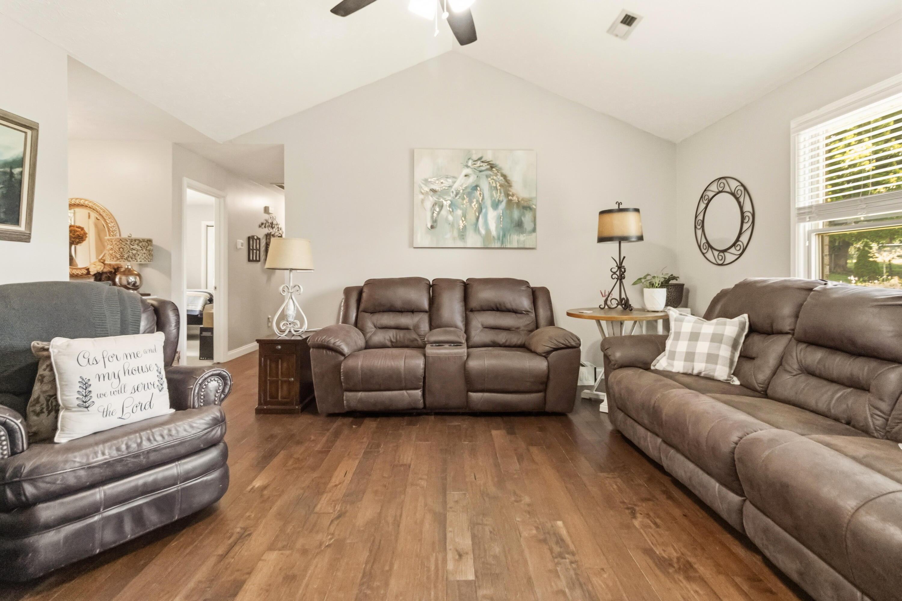 17 Enchanted Court Property Photo 6