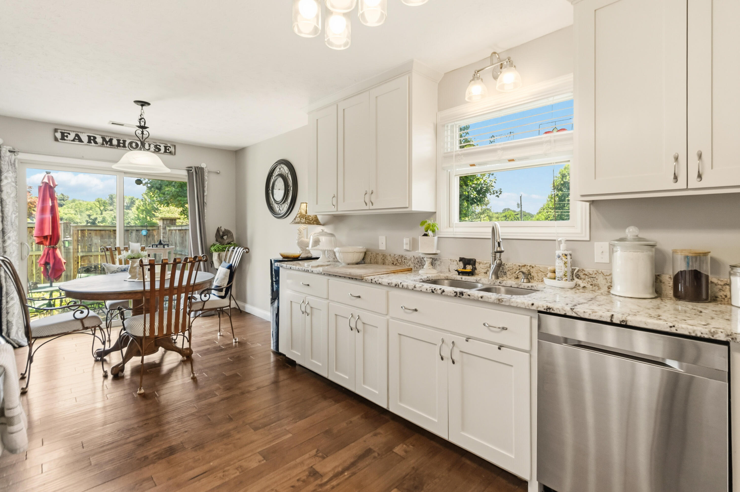 17 Enchanted Court Property Photo 11