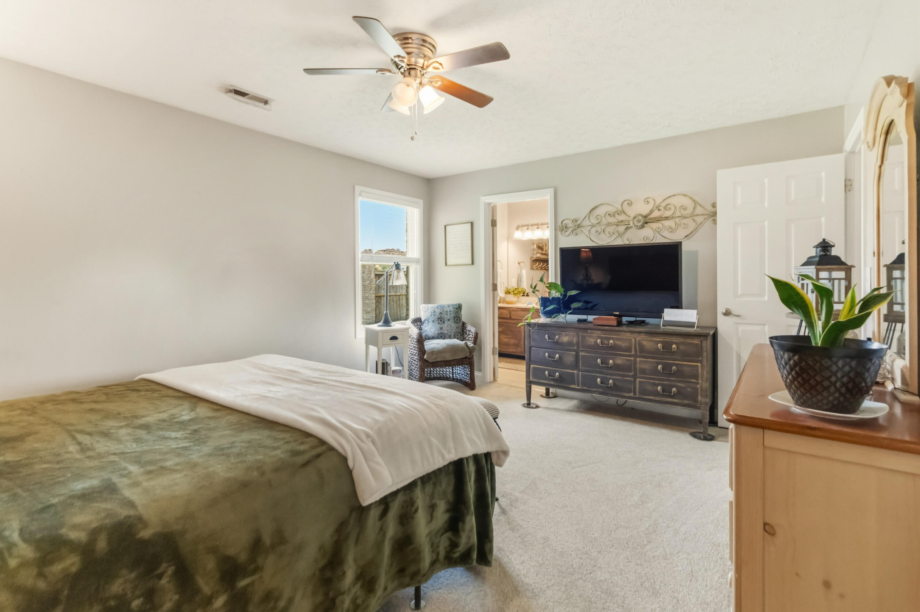 17 Enchanted Court Property Photo 15