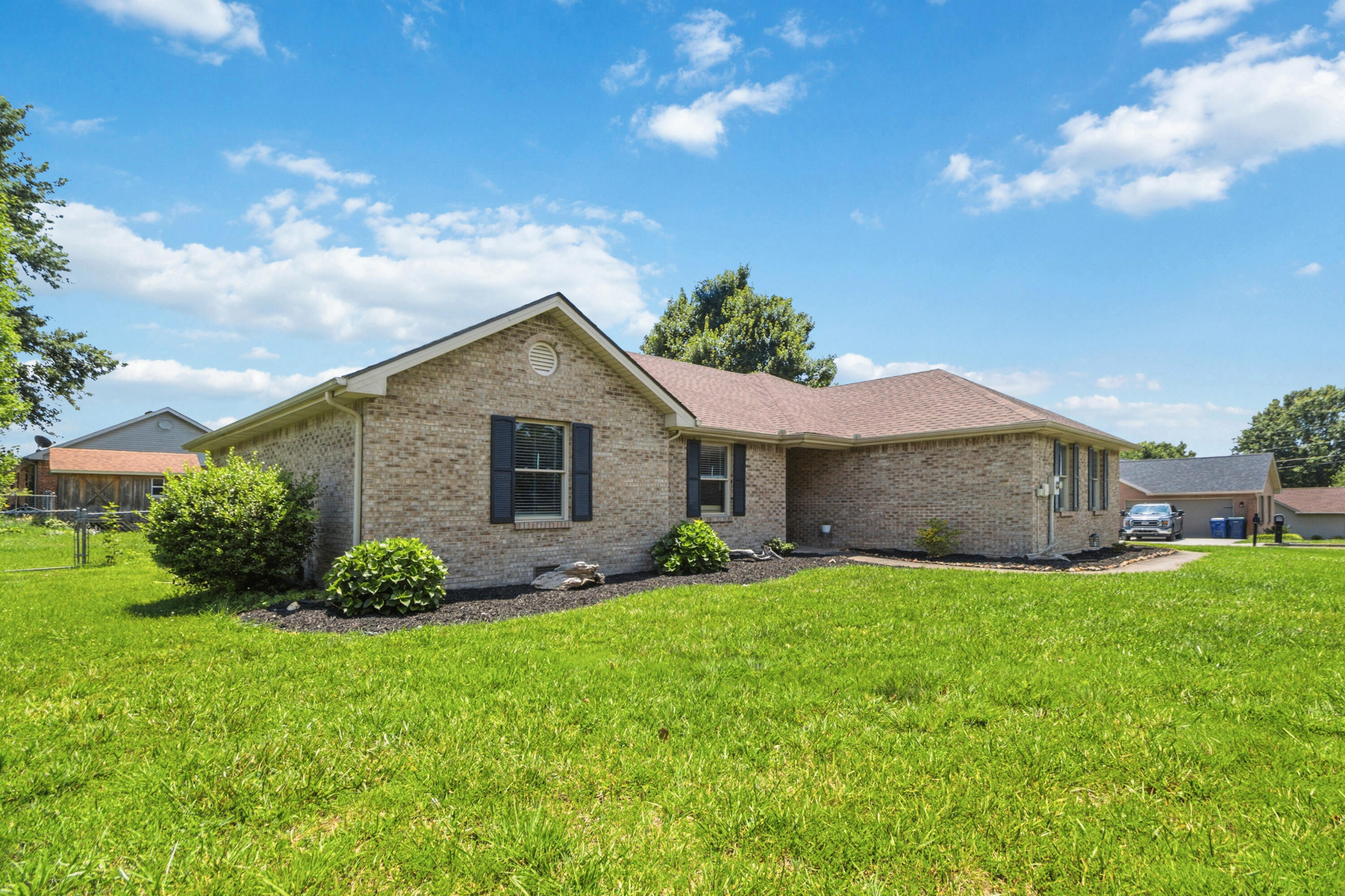 17 Enchanted Court Property Photo 35