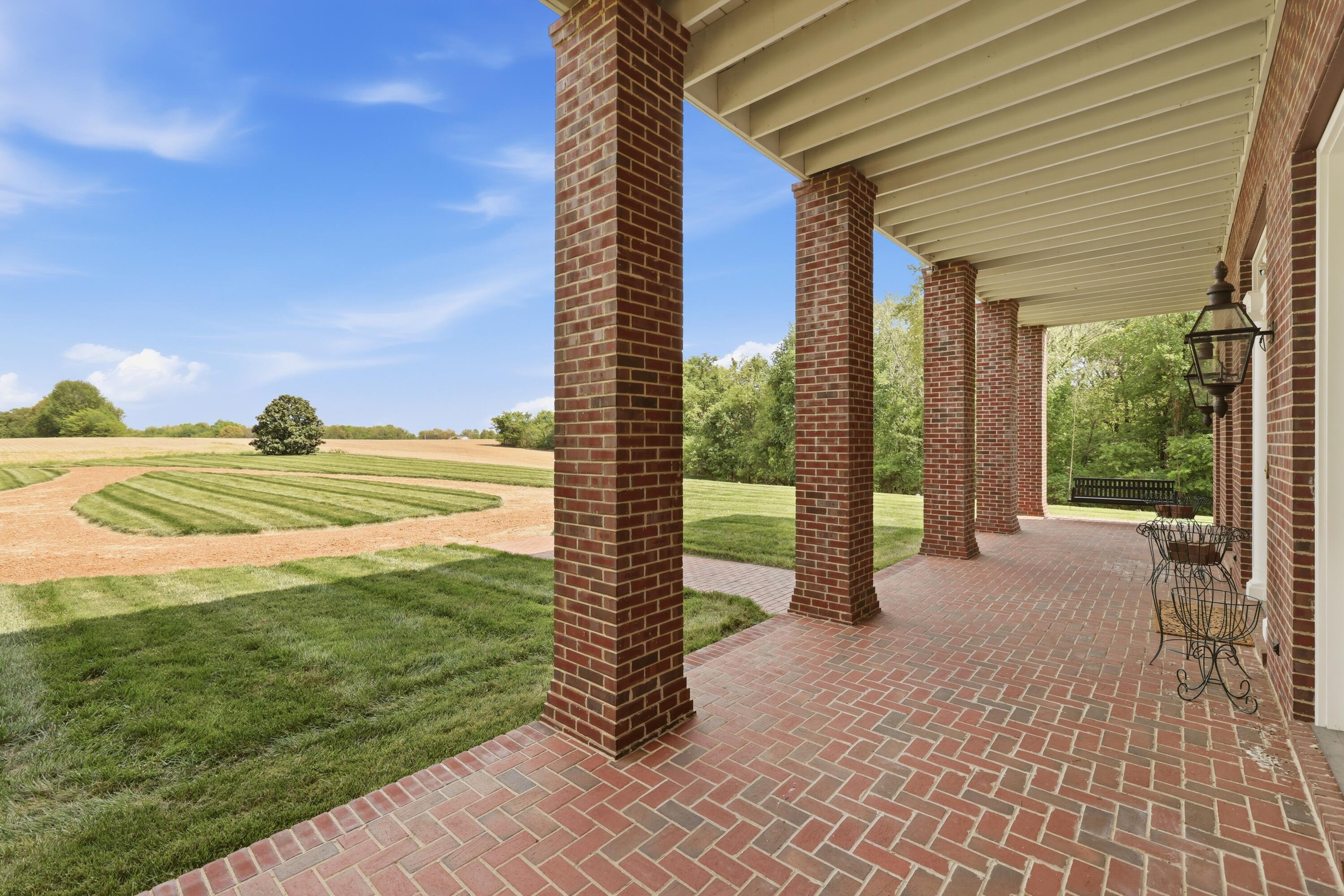 2500 Biggs Road Property Photo 9