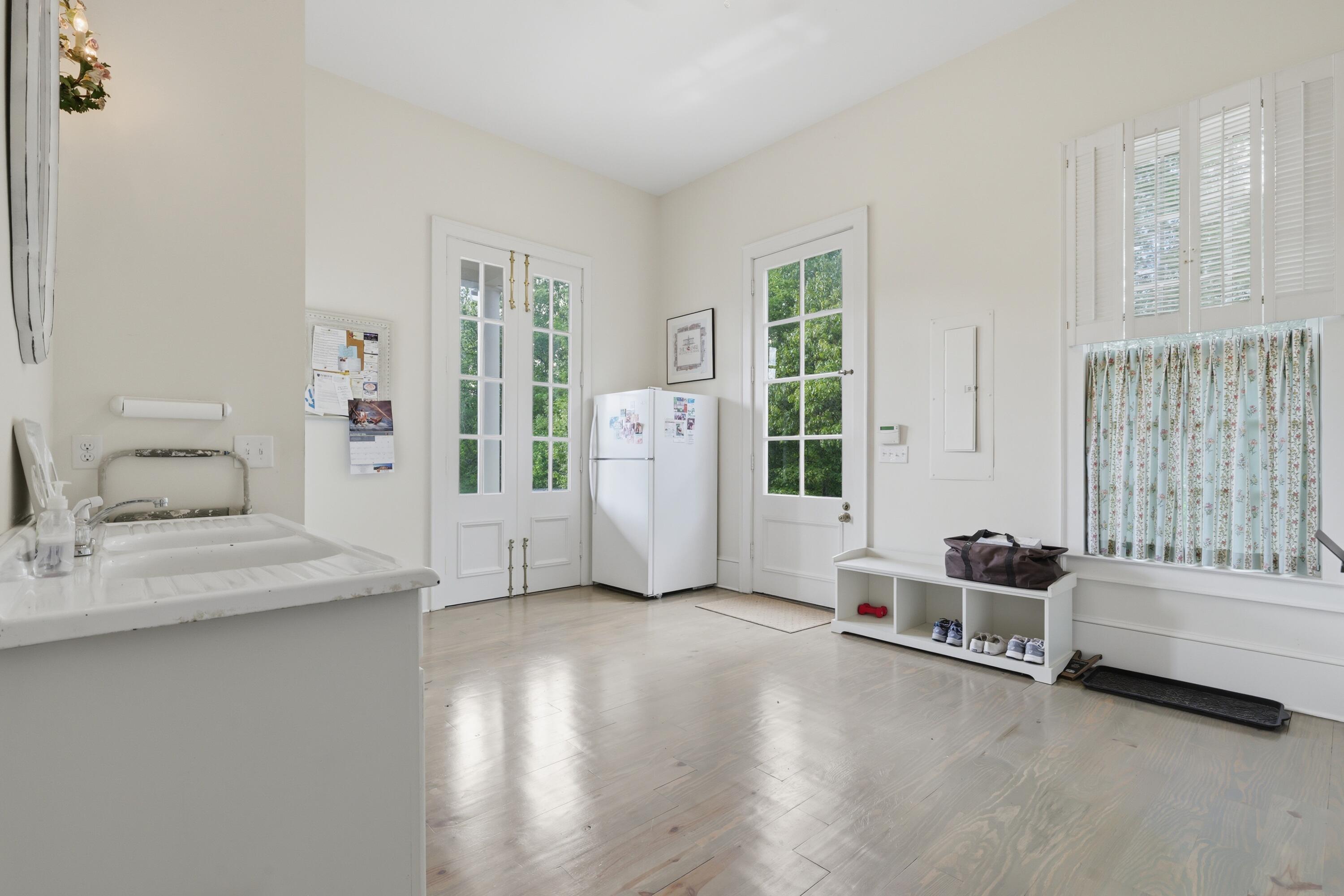 2500 Biggs Road Property Photo 33