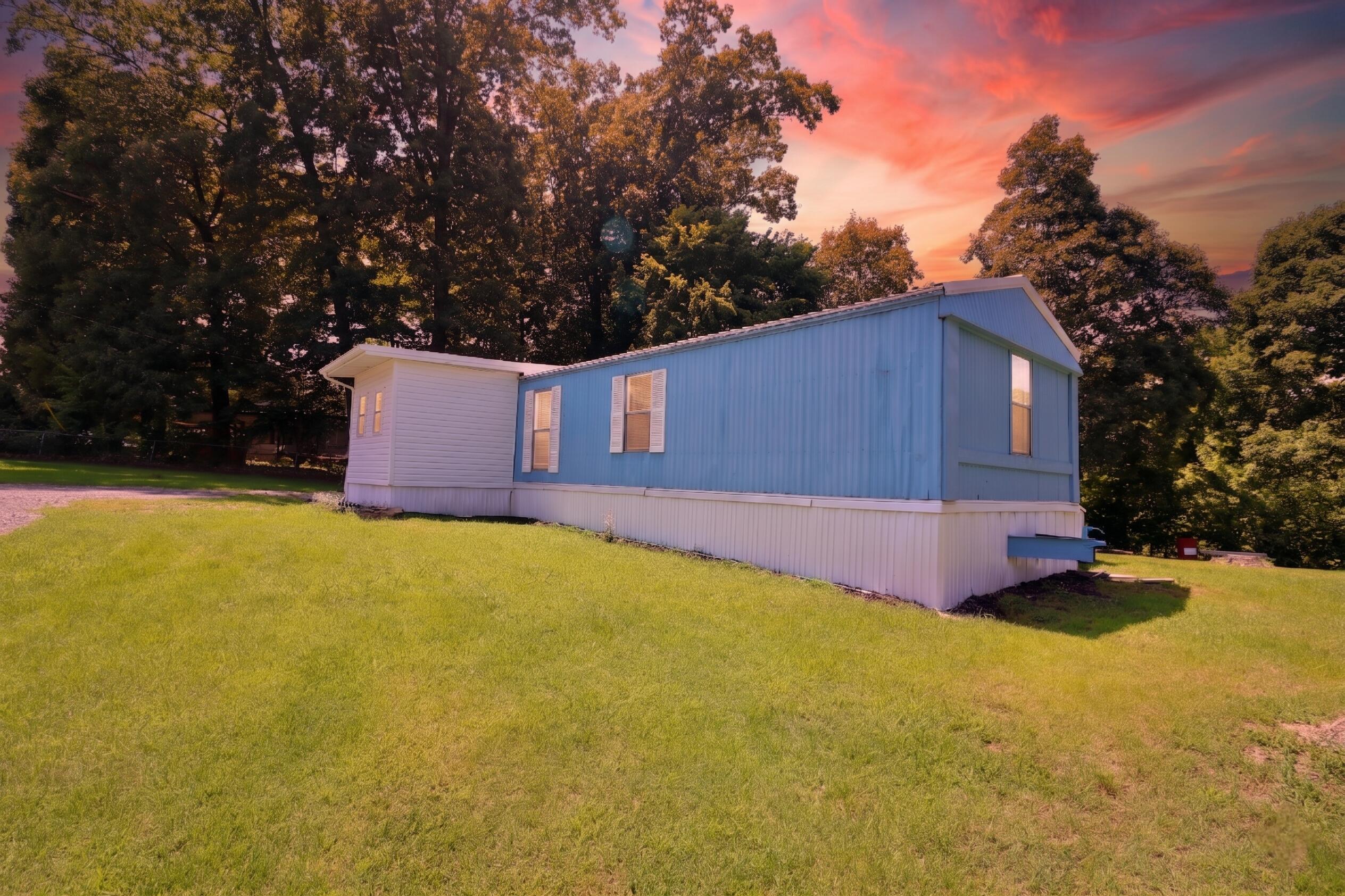 212 Virginia Circle Property Photo 2