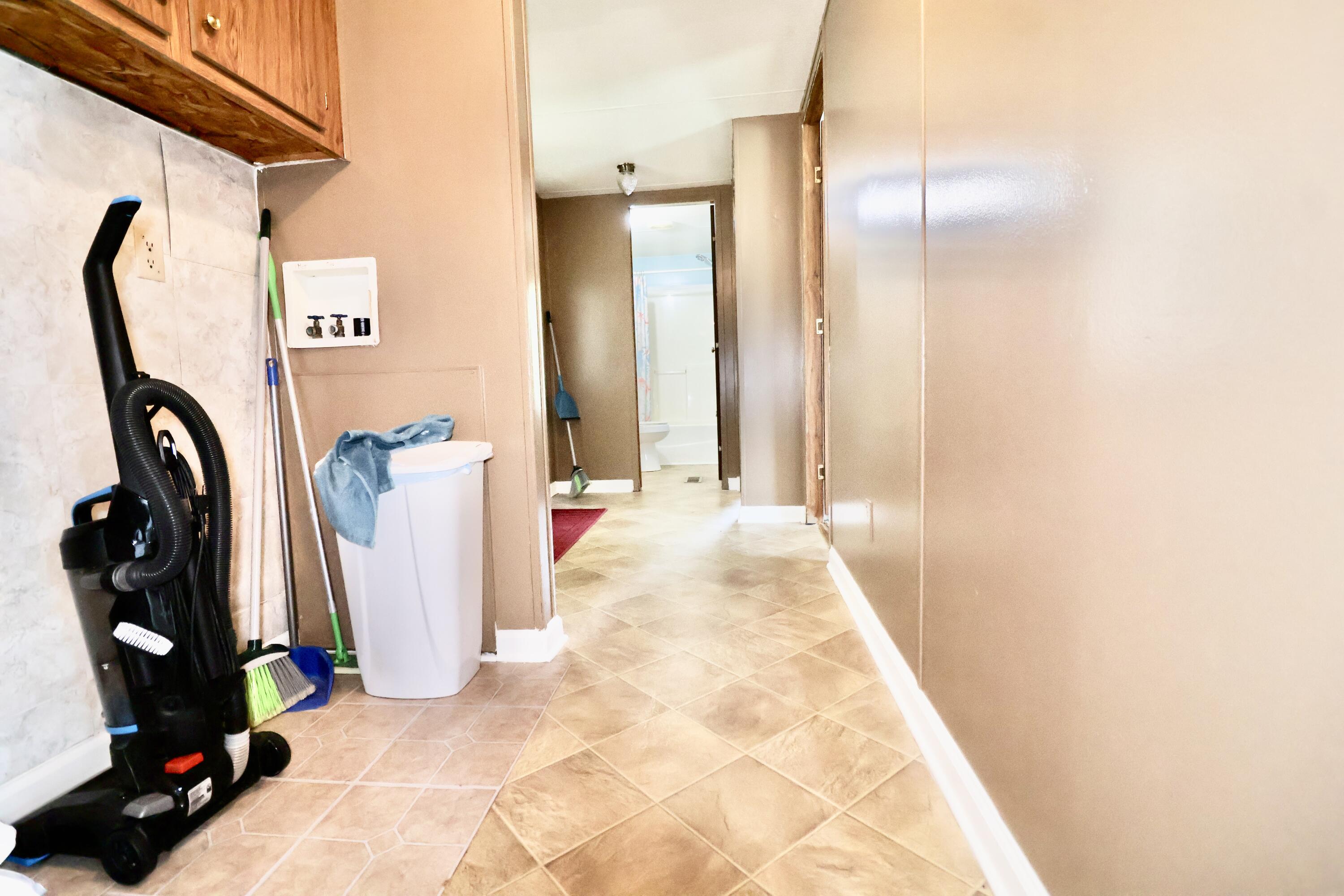 212 Virginia Circle Property Photo 15