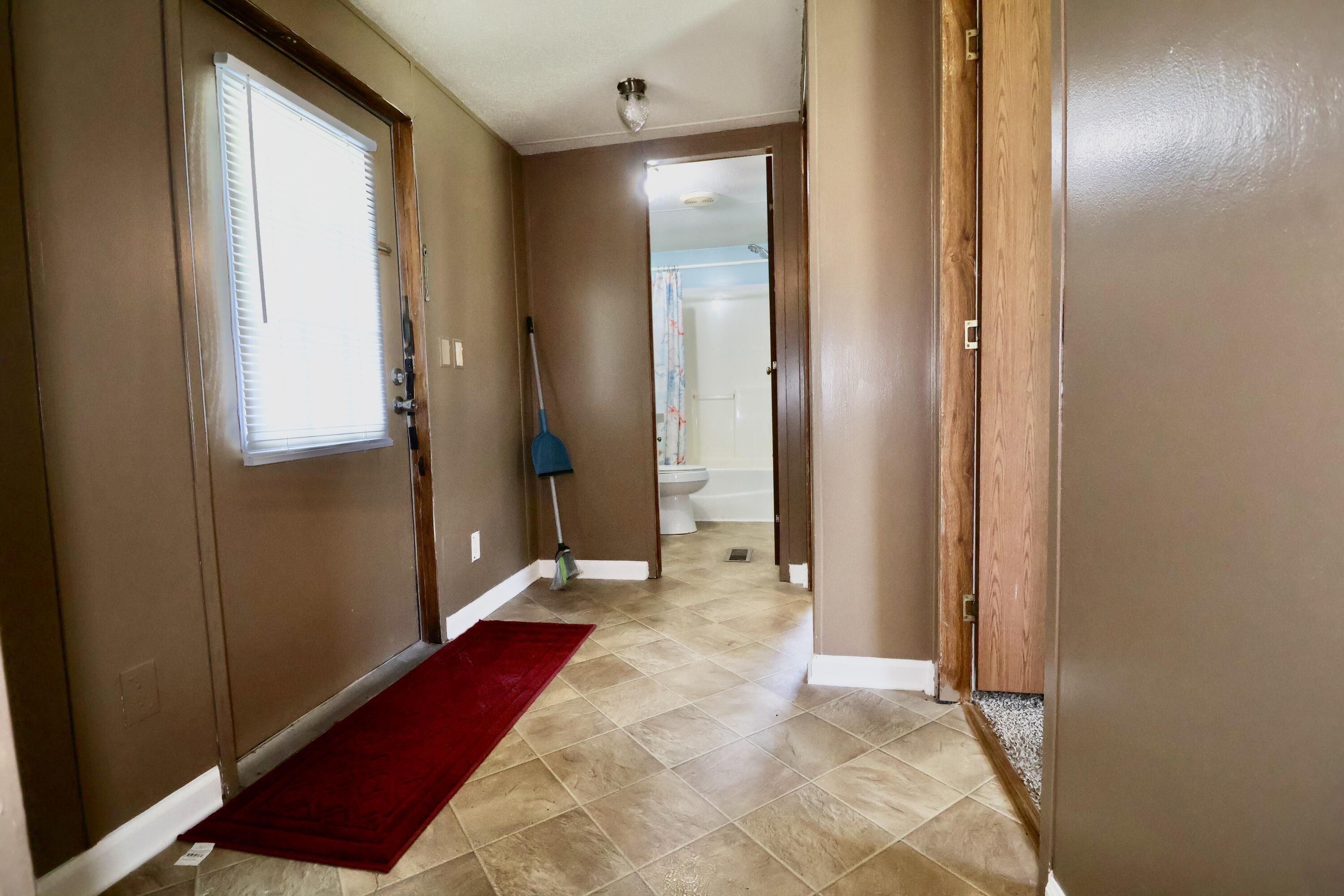 212 Virginia Circle Property Photo 16