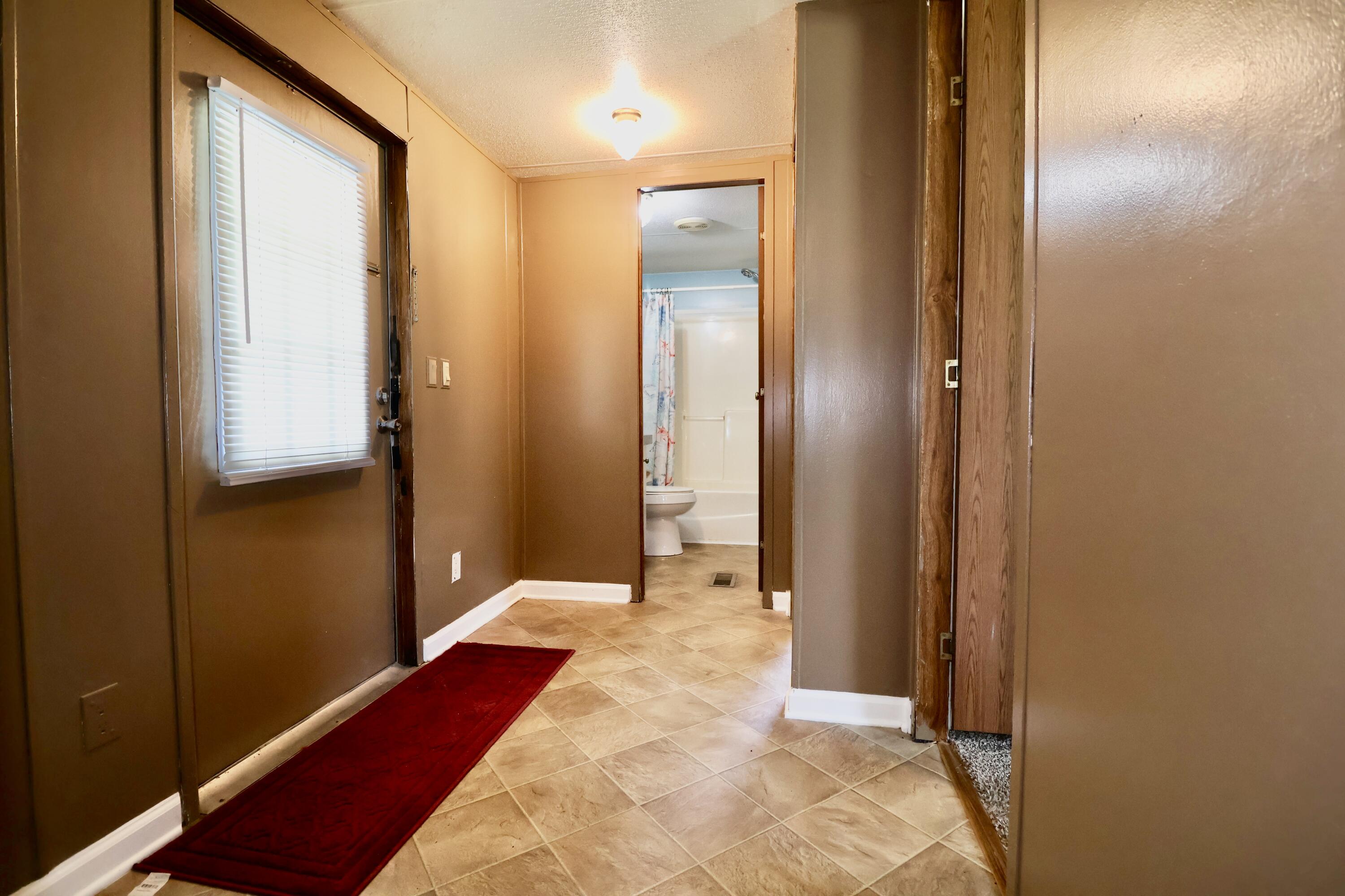 212 Virginia Circle Property Photo 18
