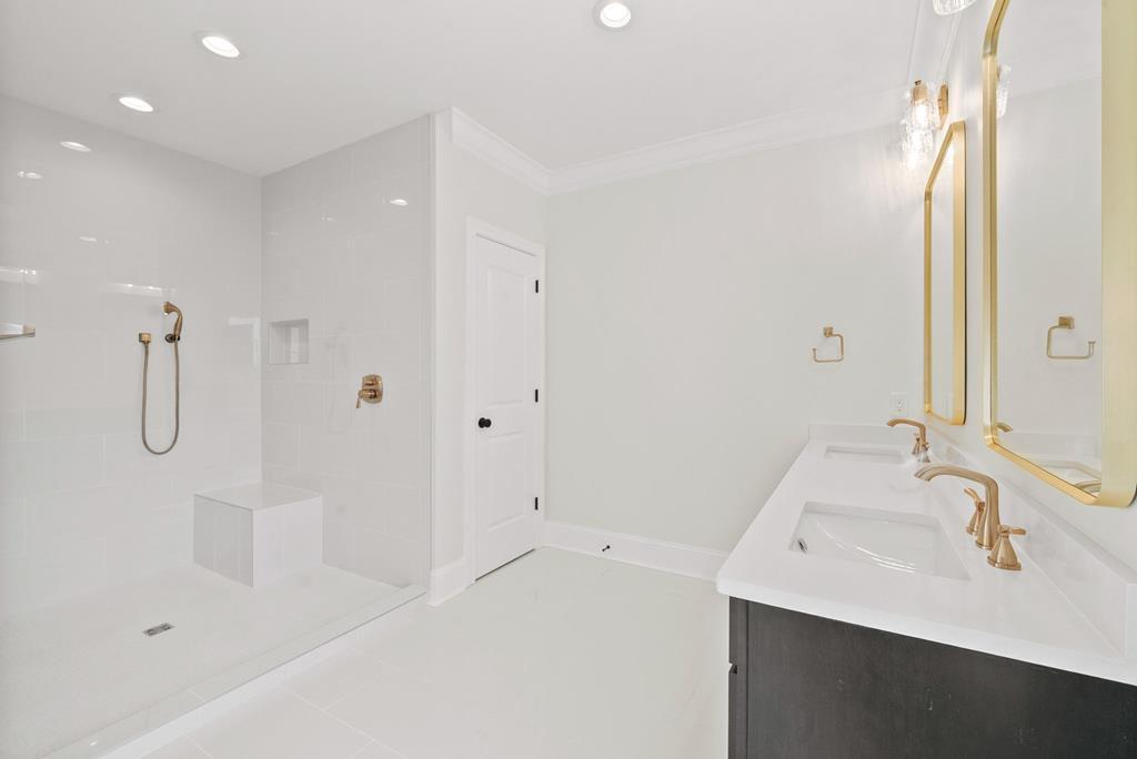 125 Pemberton Place Property Photo 40