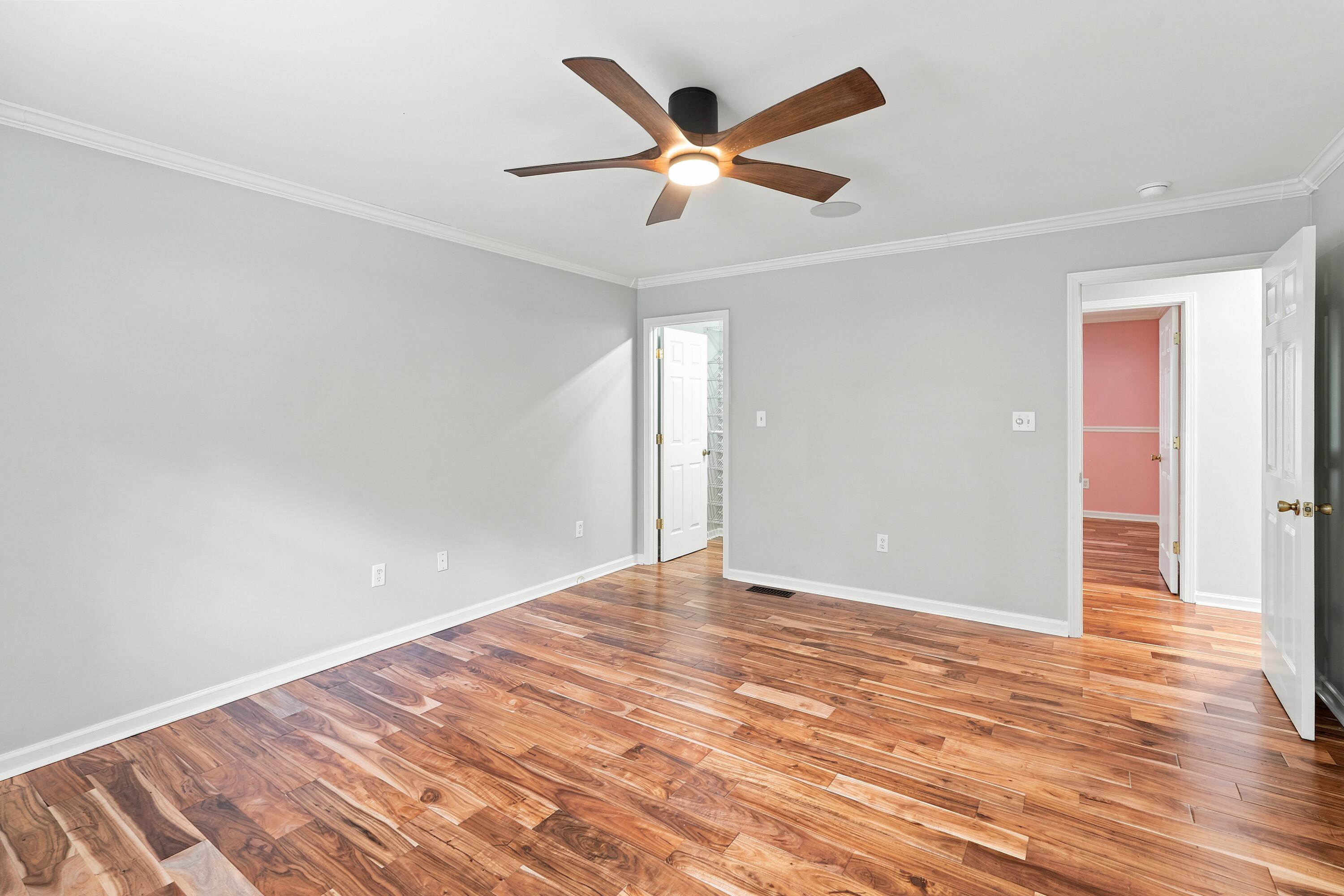 350 Holmes Drive Property Photo 13