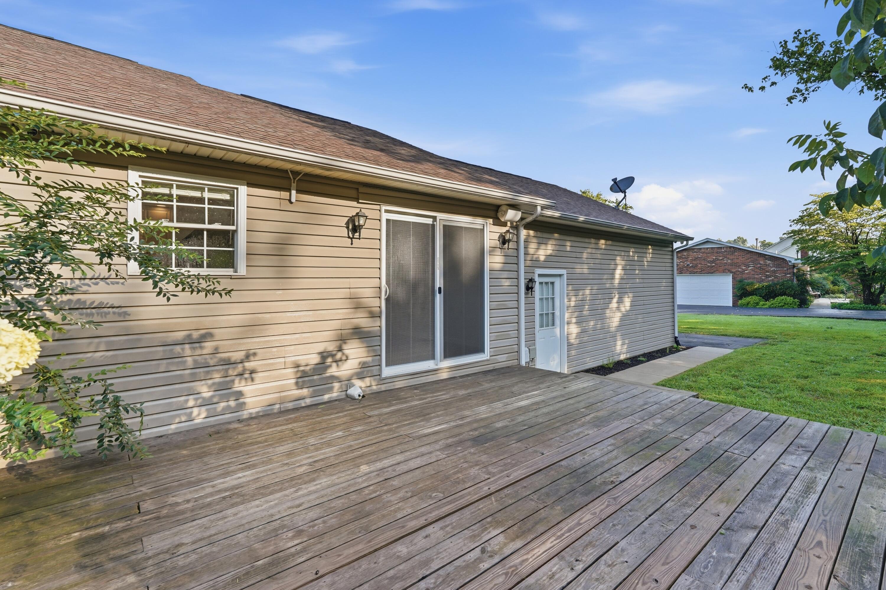 350 Holmes Drive Property Photo 34