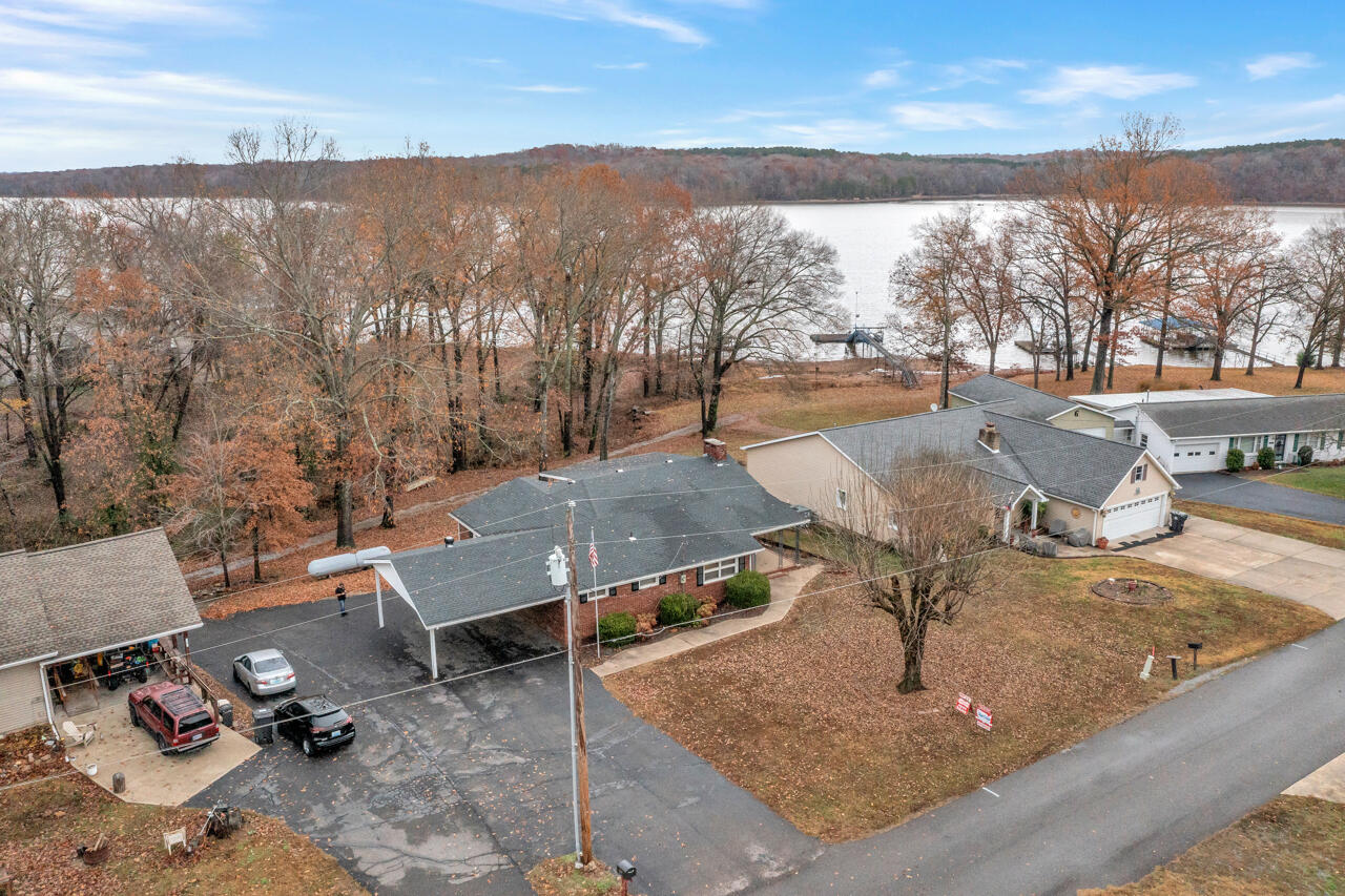 38 Elmhurst Lane Property Photo 1
