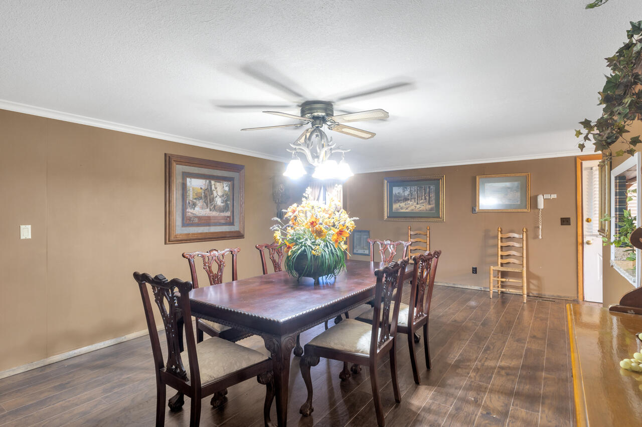 38 Elmhurst Lane Property Photo 12