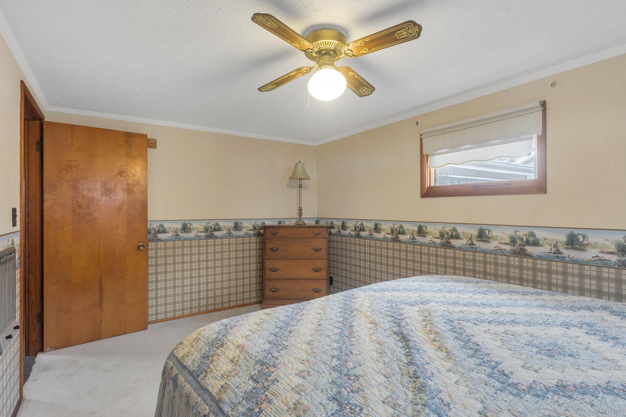38 Elmhurst Lane Property Photo 22