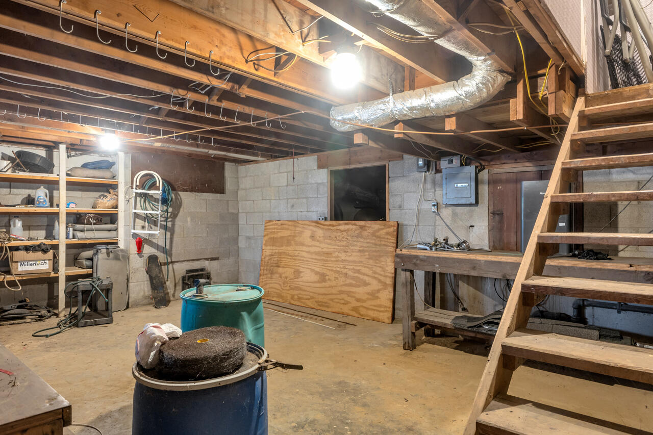 38 Elmhurst Lane Property Photo 28