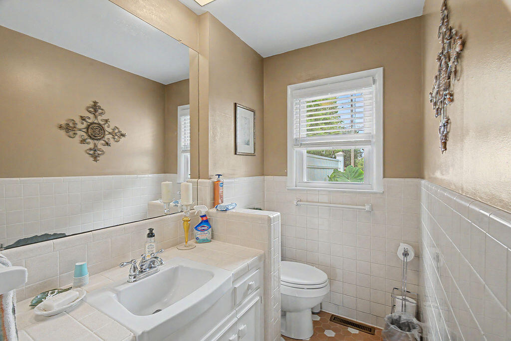 3614 Lafayette Road Property Photo 25