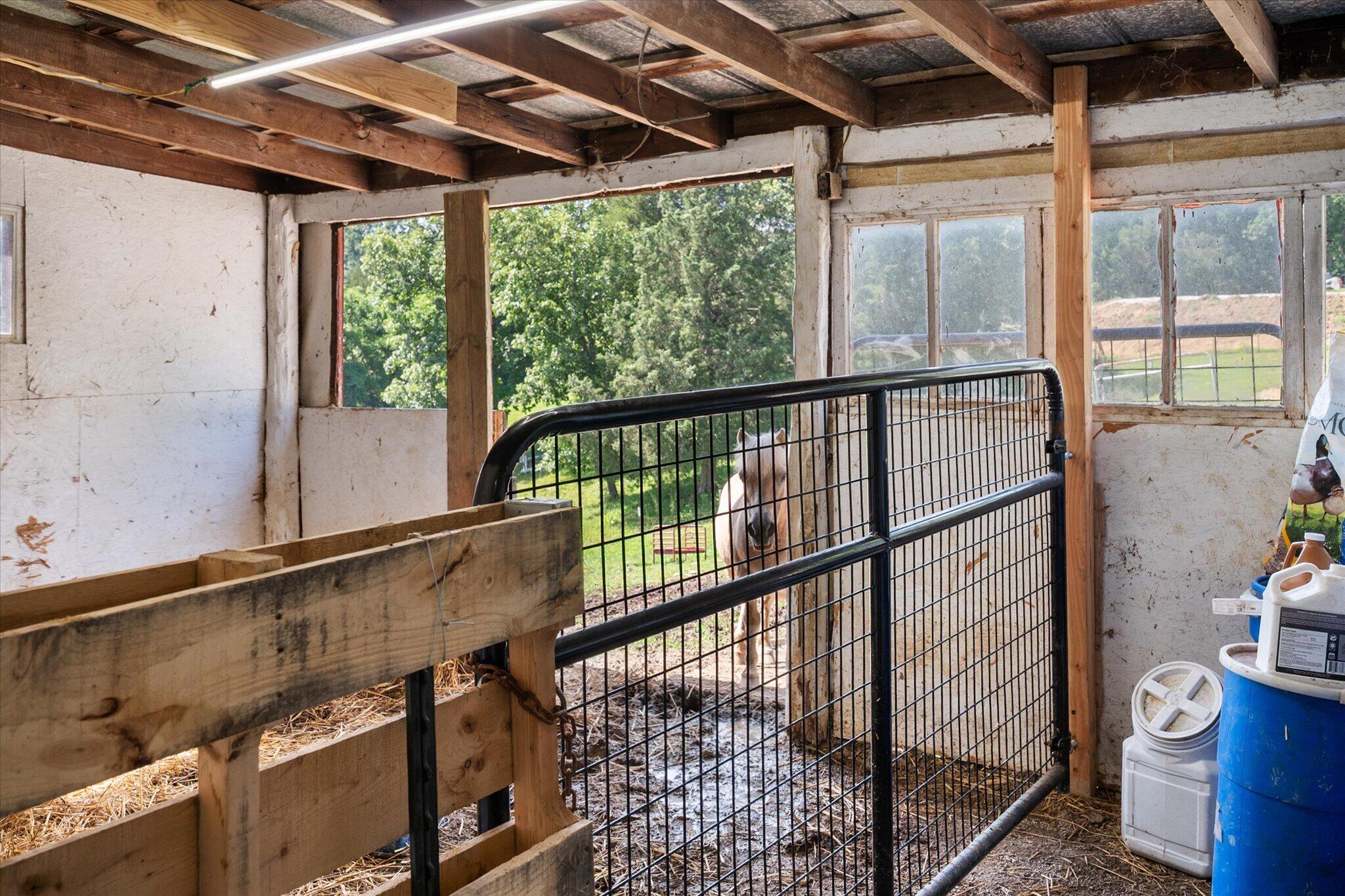 4061 Mink Run Road Property Photo 6