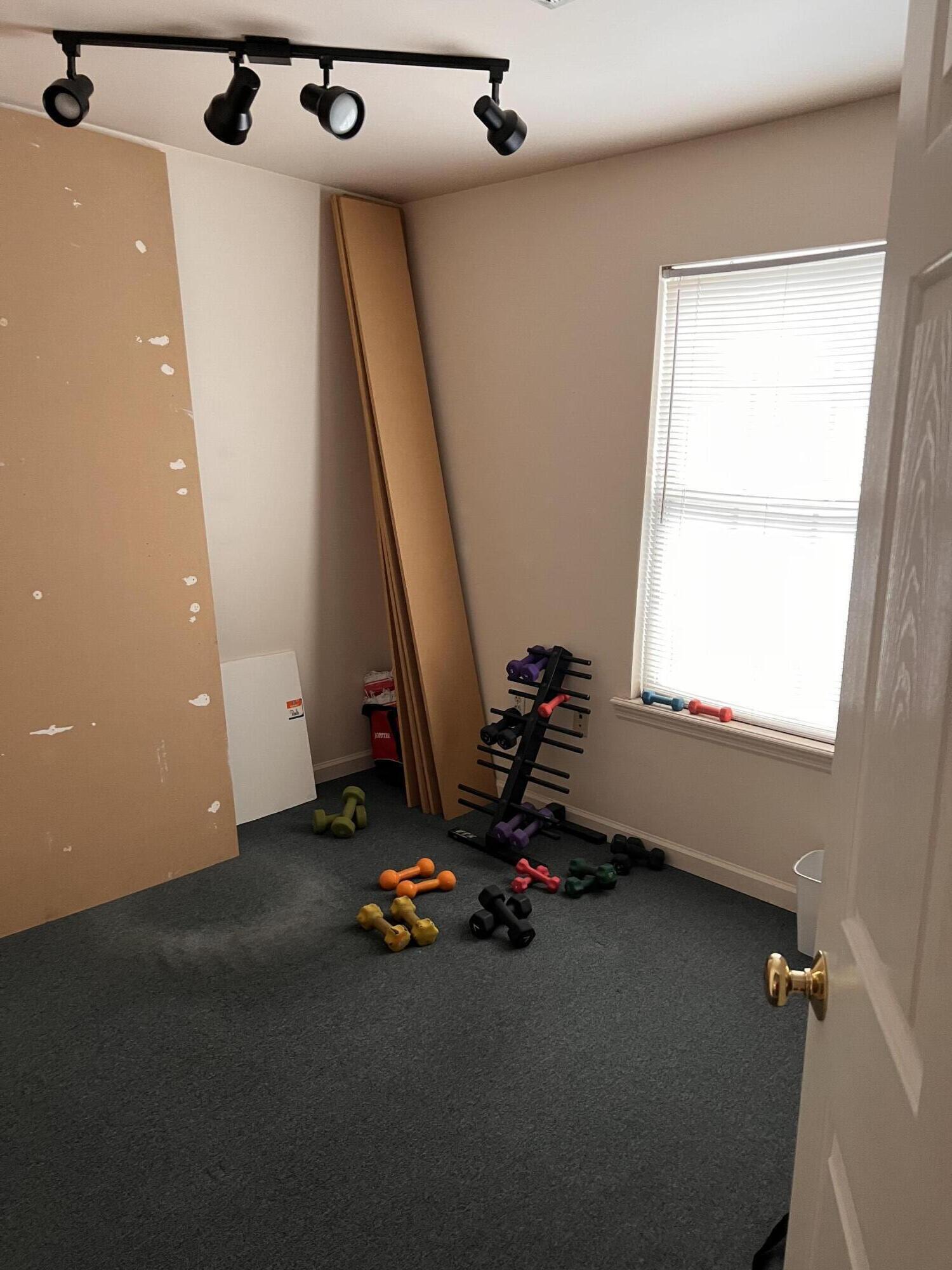 527 B Leighway Drive Property Photo 7