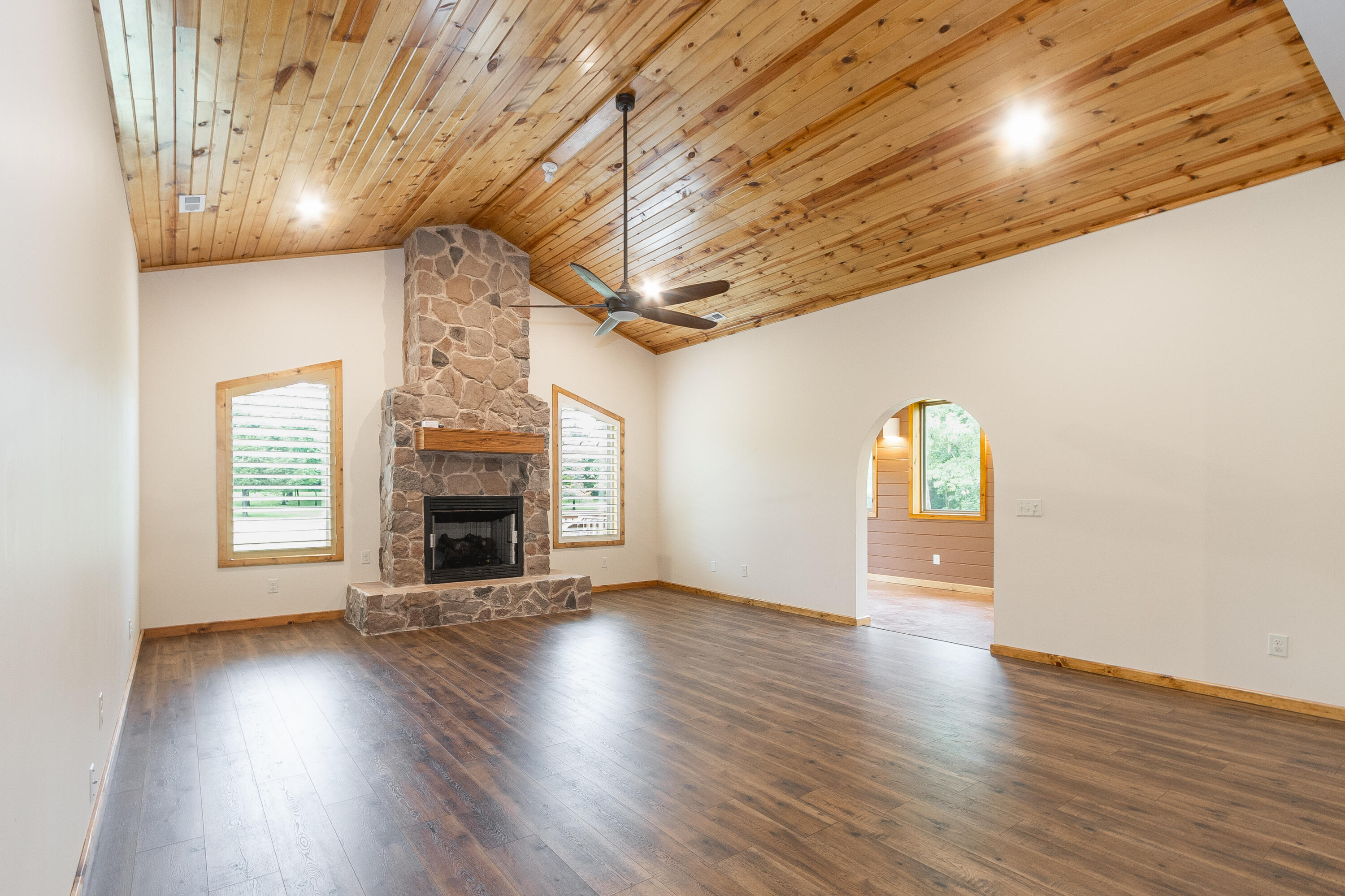 1430 Spence Chapel Road Property Photo 2