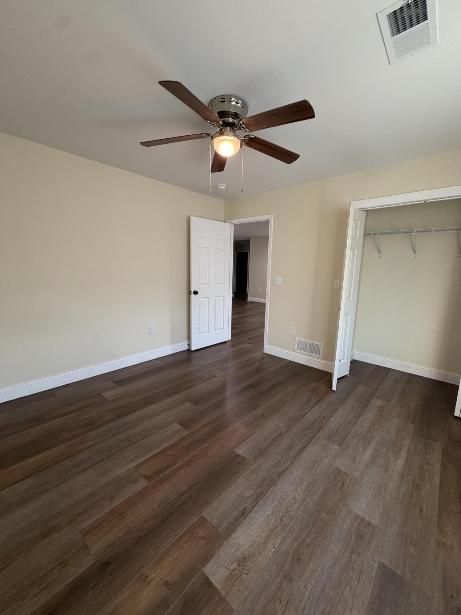 439 Lone Oak Drive Property Photo 10