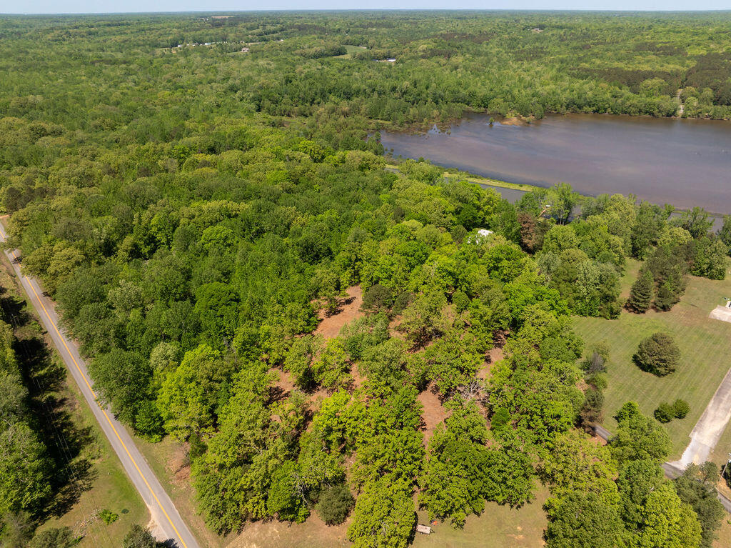 1 Sauger Lane Property Photo 1