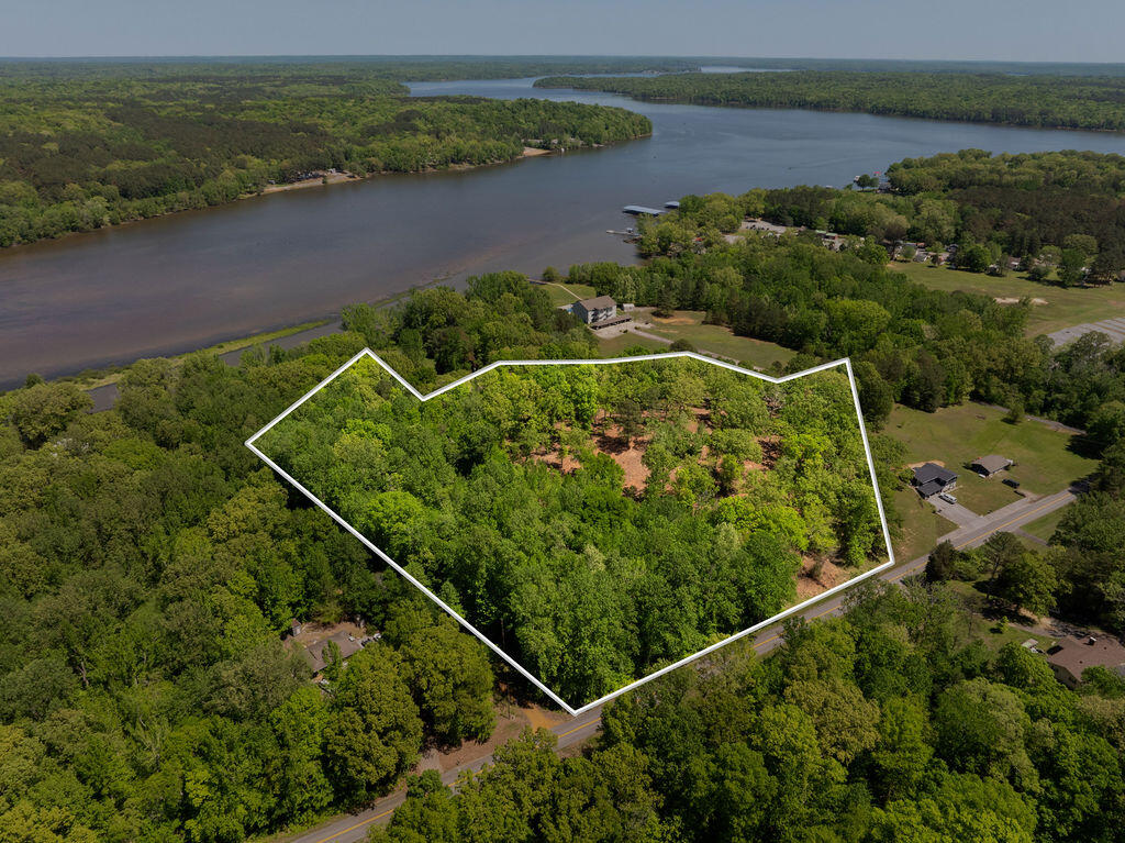 1 Sauger Lane Property Photo 2