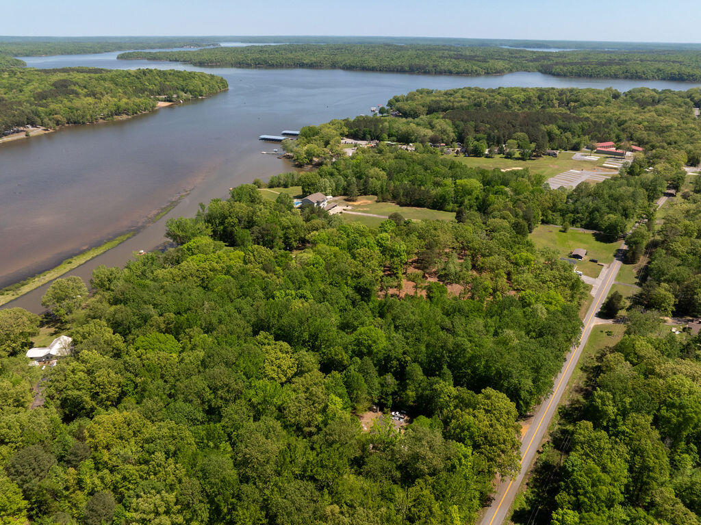 1 Sauger Lane Property Photo 6
